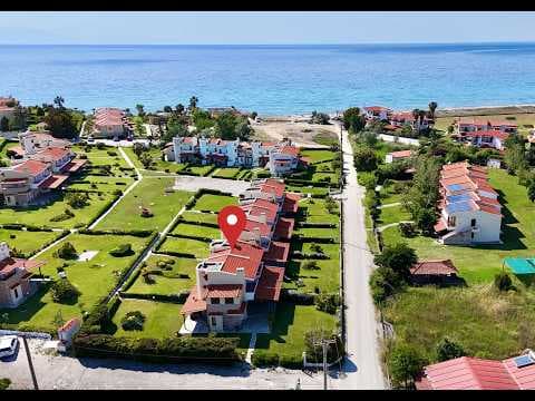 Villa Queen video