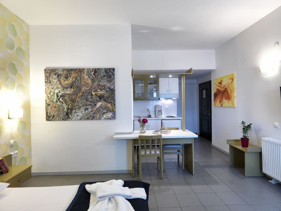 Studio, Afytos – photo 4 of 6