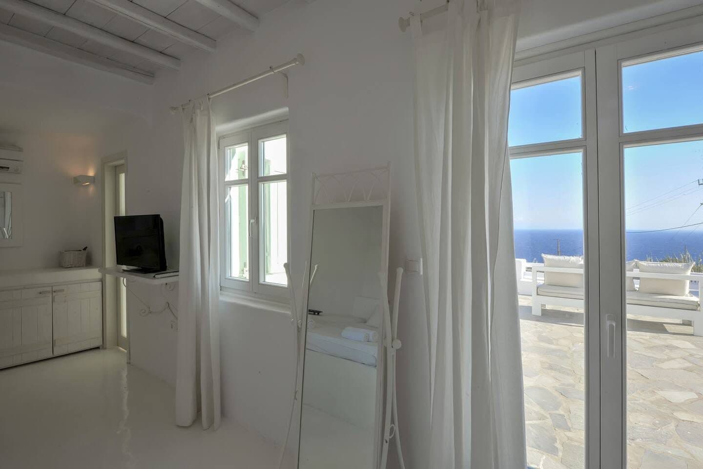 Mando 1 Pool Villa with Sea Views - Five Bedrooms, Mykonos – photo 44 of 53
