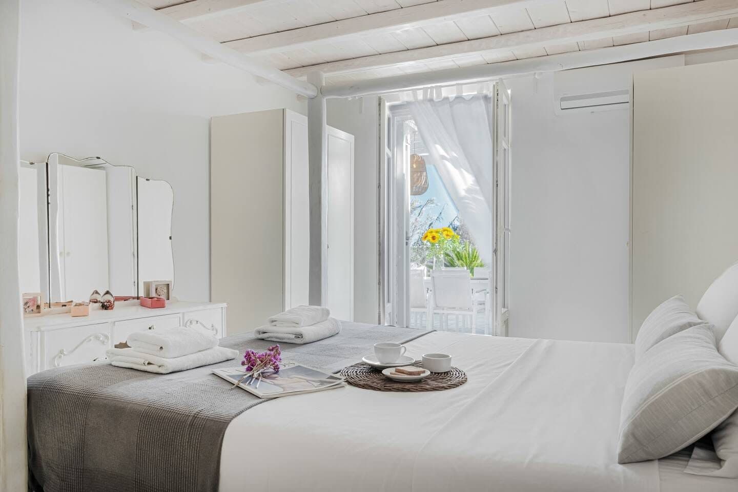 Mando 2 Pool Villa w Sea Views - Five Bedrooms, Mykonos – photo 48 of 62