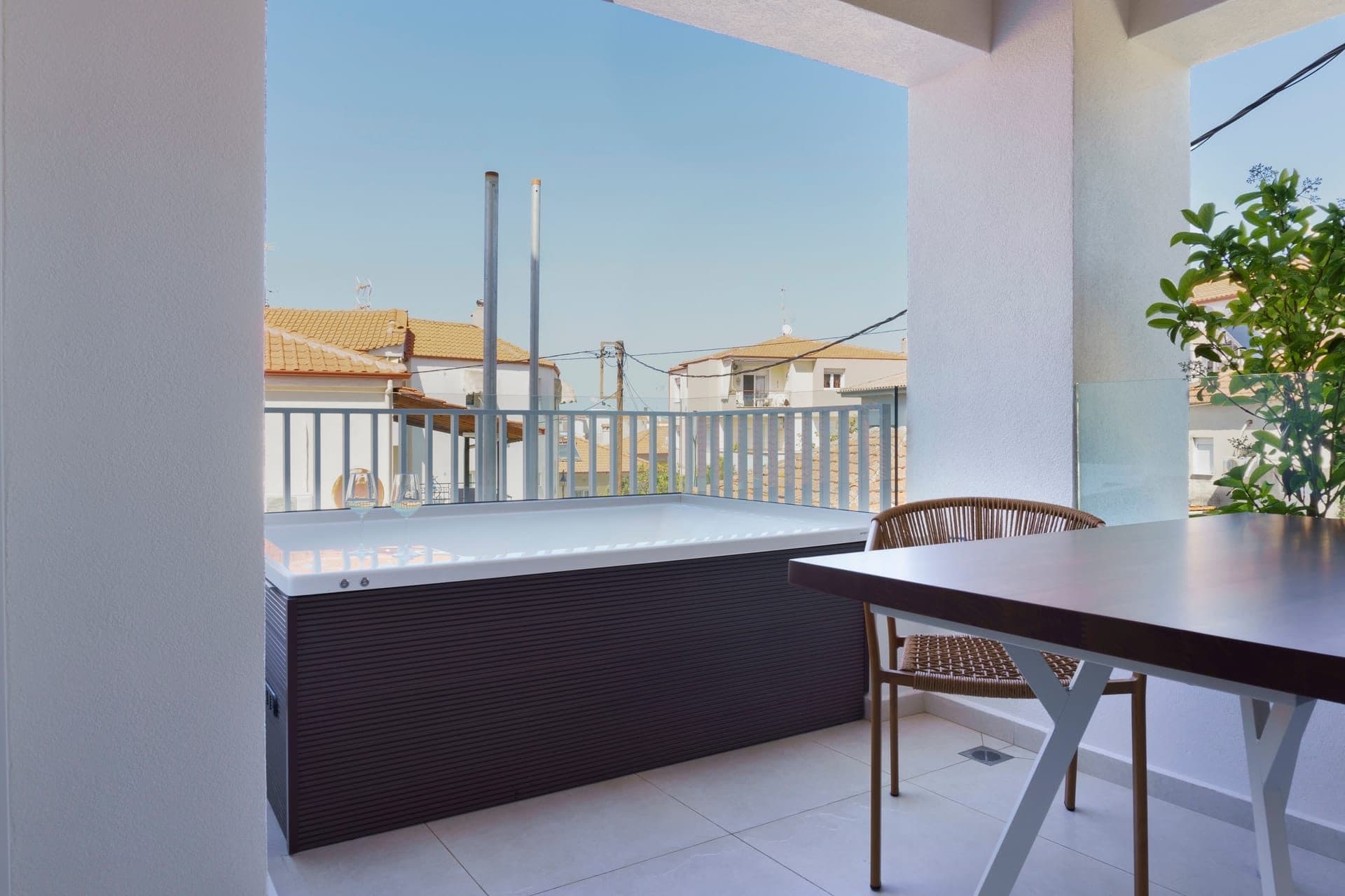 Comfort Suite with Jacuzzi, Pefkochori – photo 12 of 22