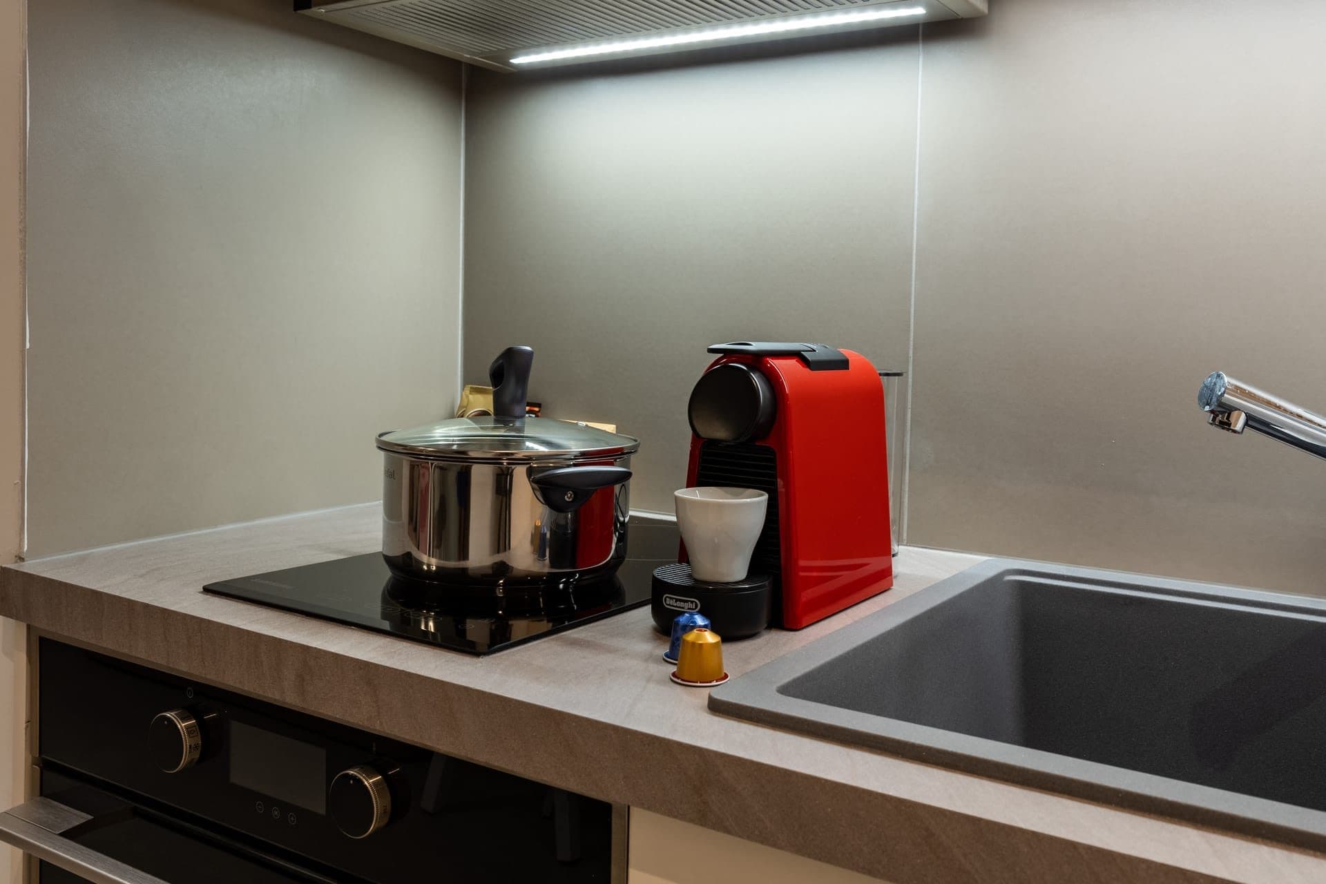 Deluxe Apartment Urban, Iraklio – photo 11 of 20