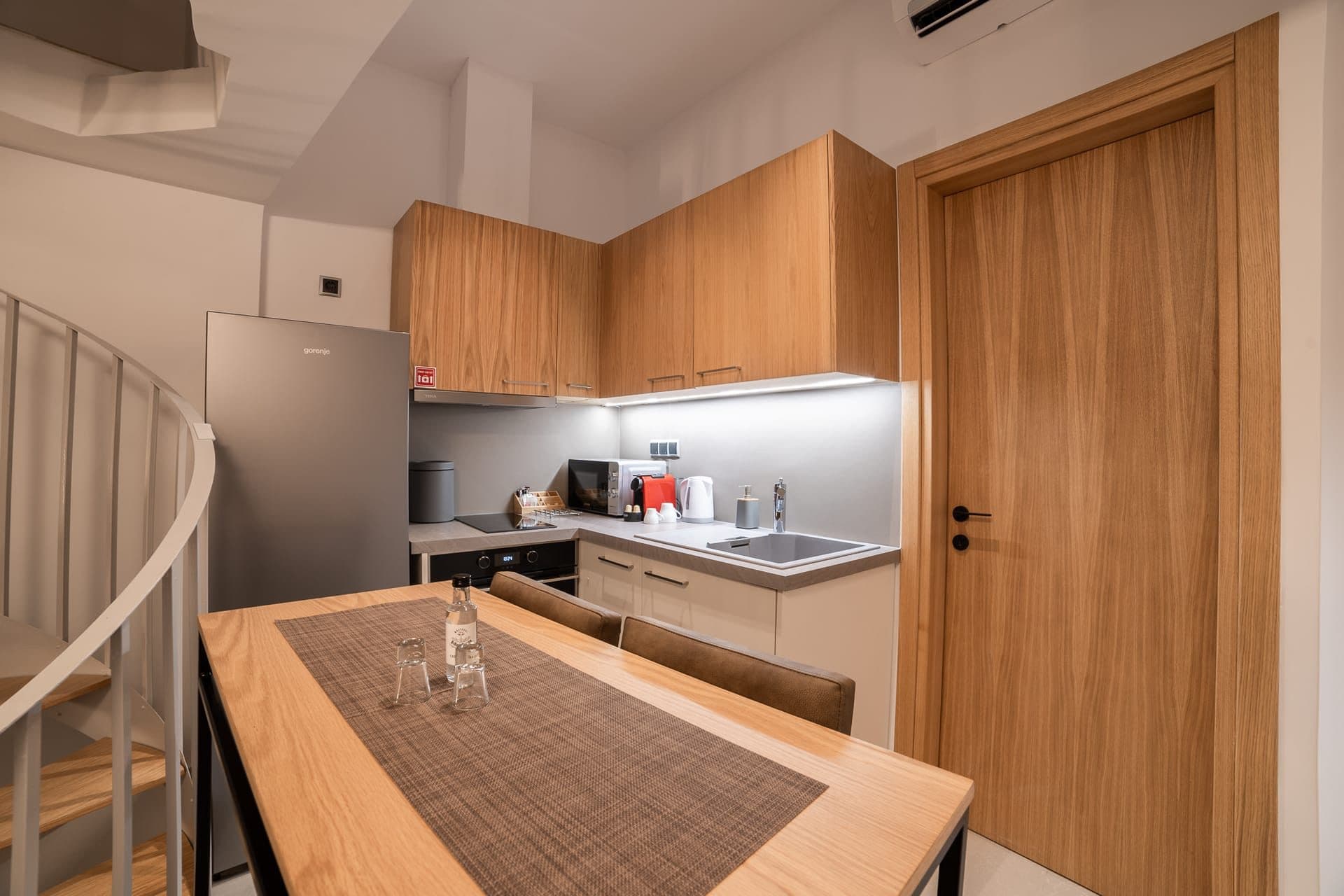 Deluxe Apartment Cozy, Iraklio – photo 32 of 35