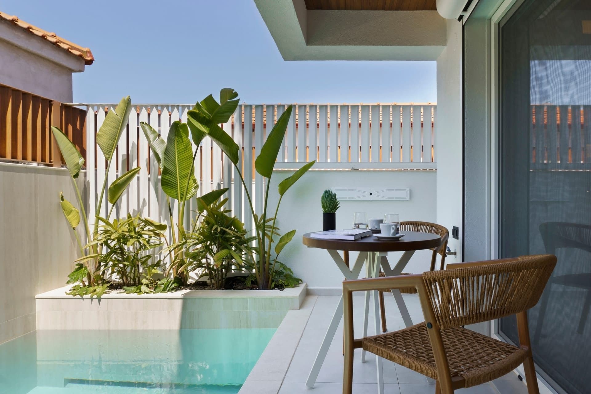 Comfort Suite with Private Pool, Pefkochori – photo 8 of 13