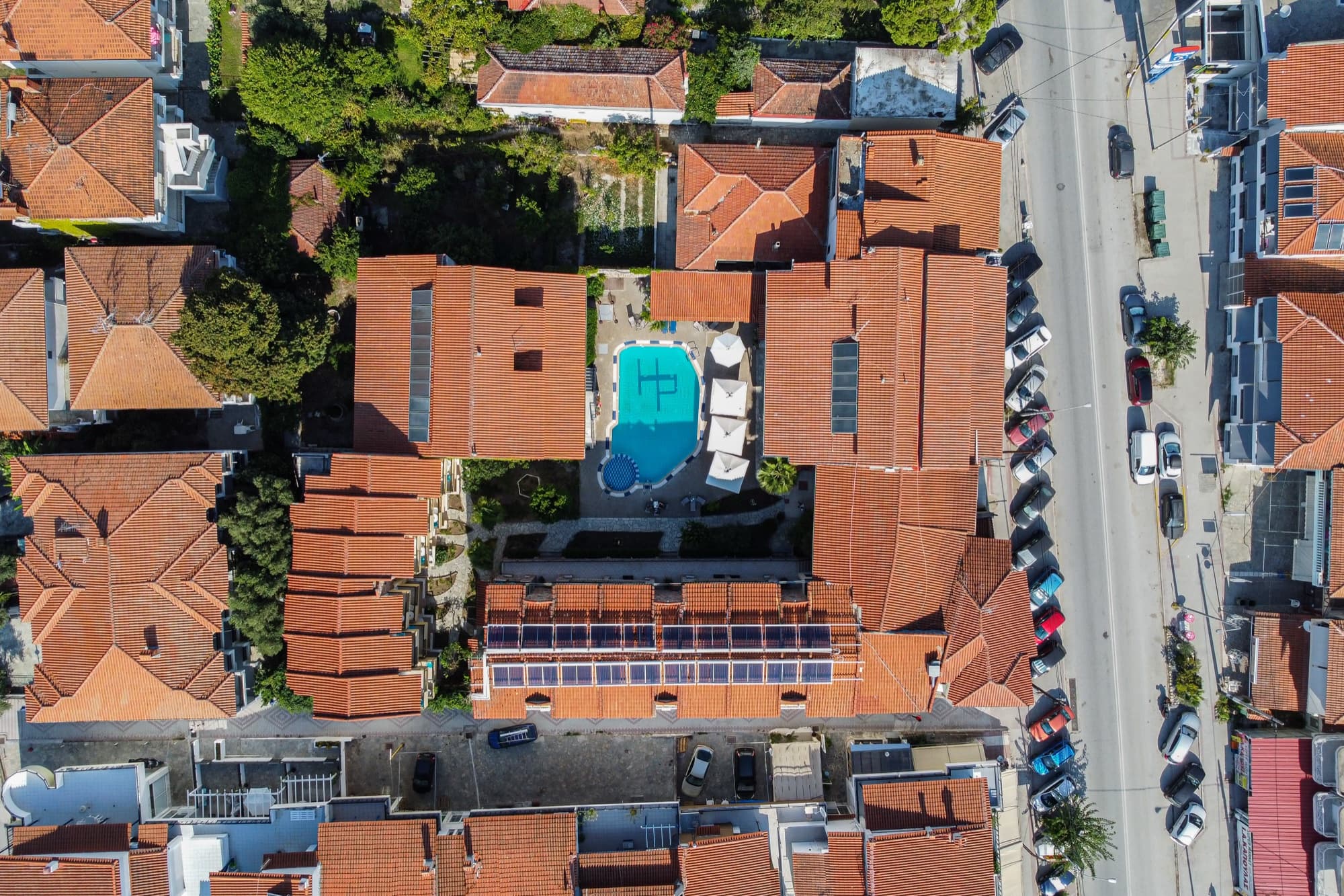 3-Star, 71-Room Hotel for Sale in Pefkochori, Halkidiki, Pefkochori – photo 1 of 40