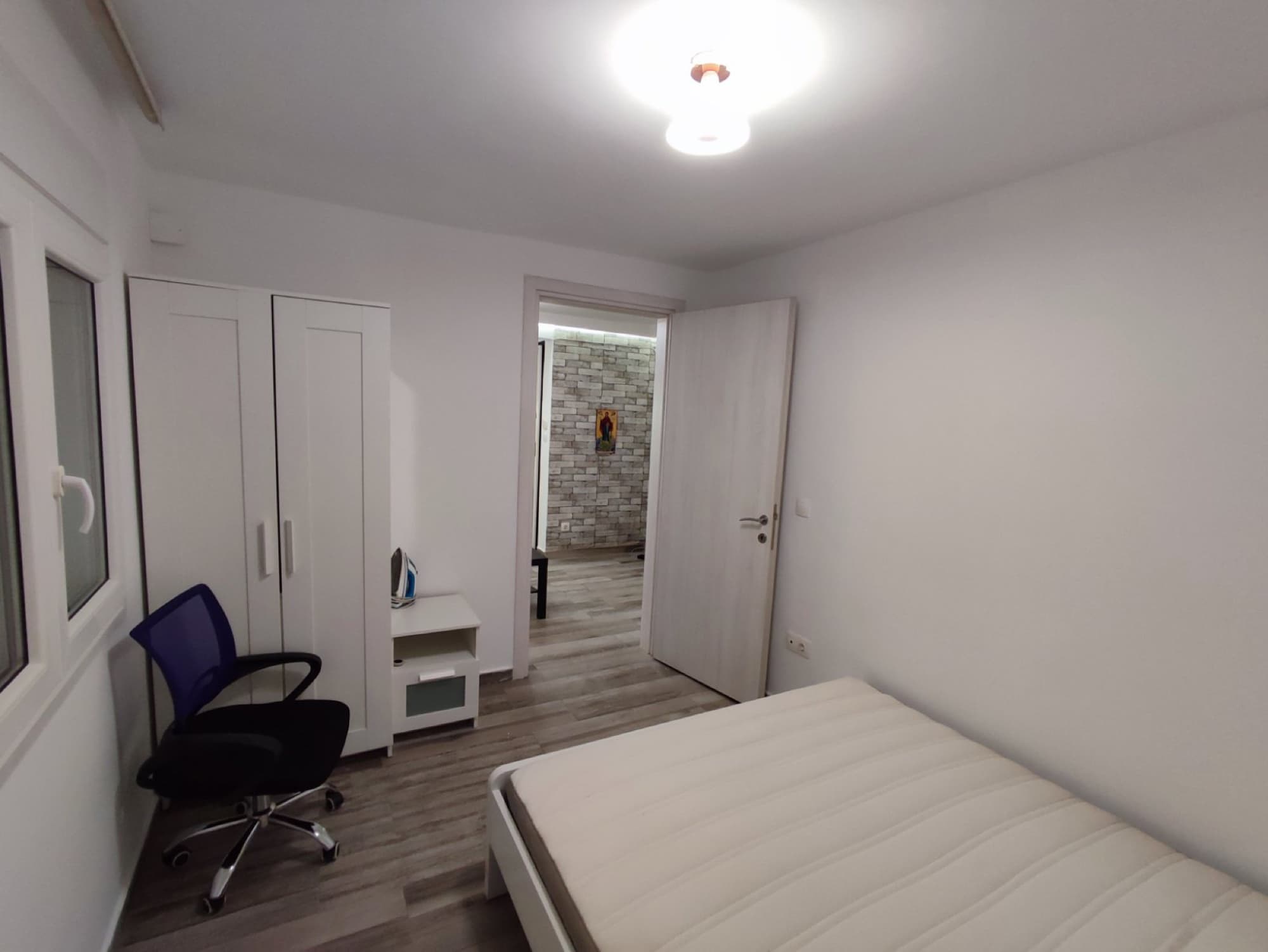 Renovated Two-Bedroom Apartment for Sale in Tsimiski, Thessaloniki, Thessaloniki – photo 5 of 12