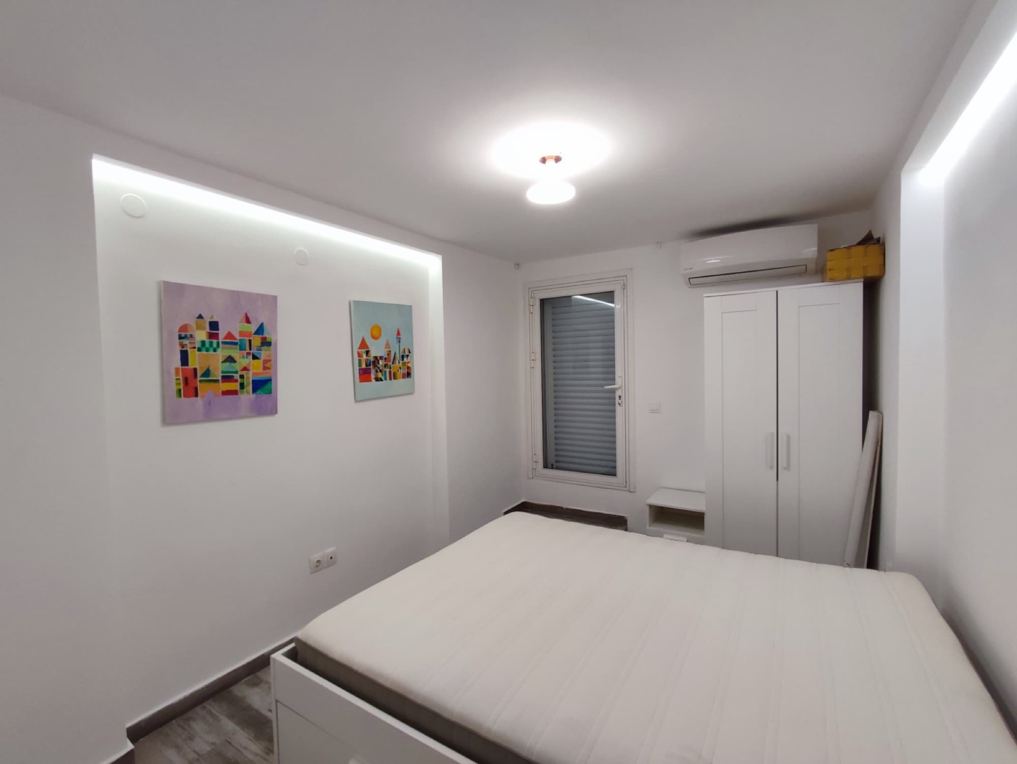 Renovated Two-Bedroom Apartment for Sale in Tsimiski, Thessaloniki, Thessaloniki – photo 8 of 12