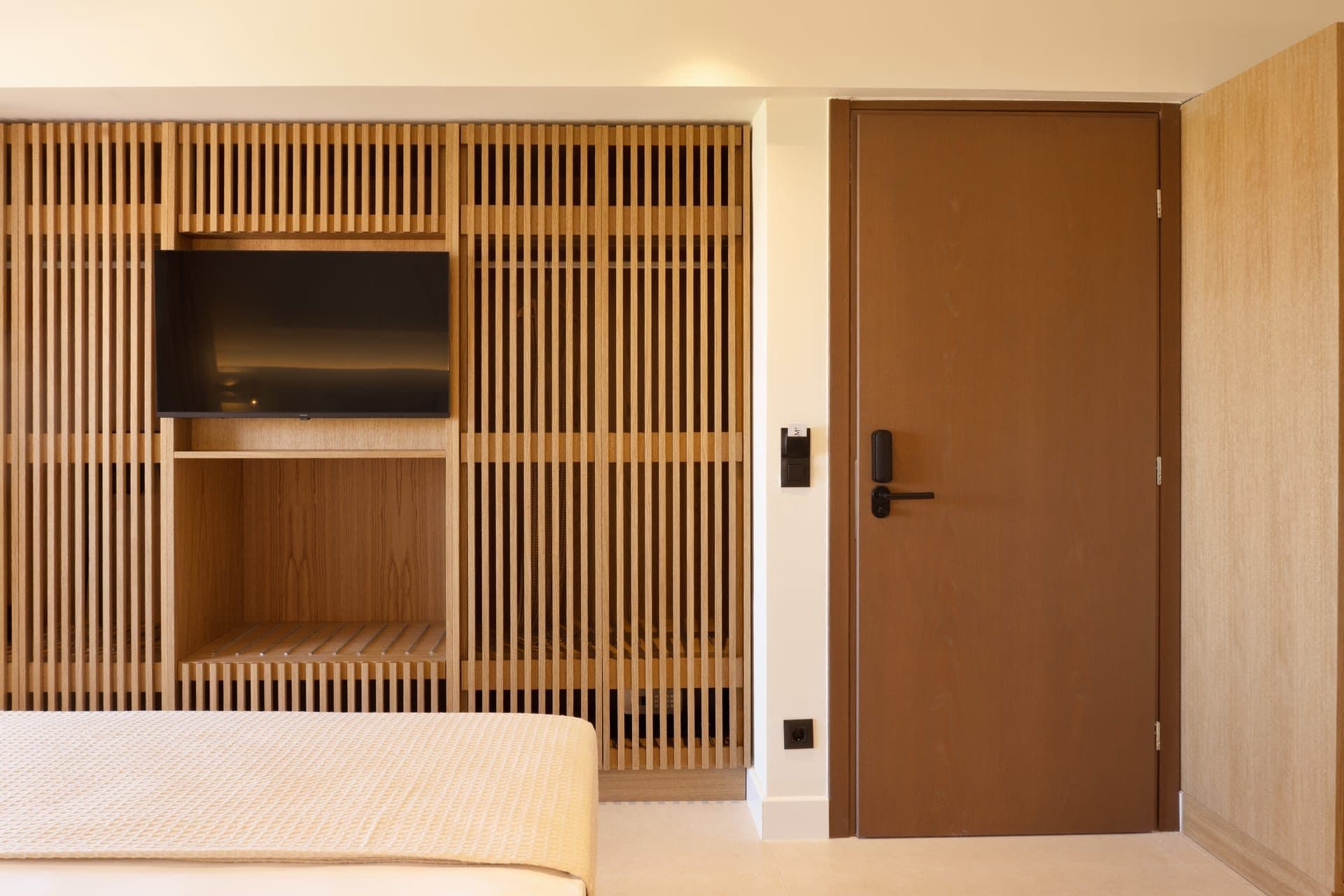 Junior Suite with Jacuzzi, Pefkochori – photo 20 of 25