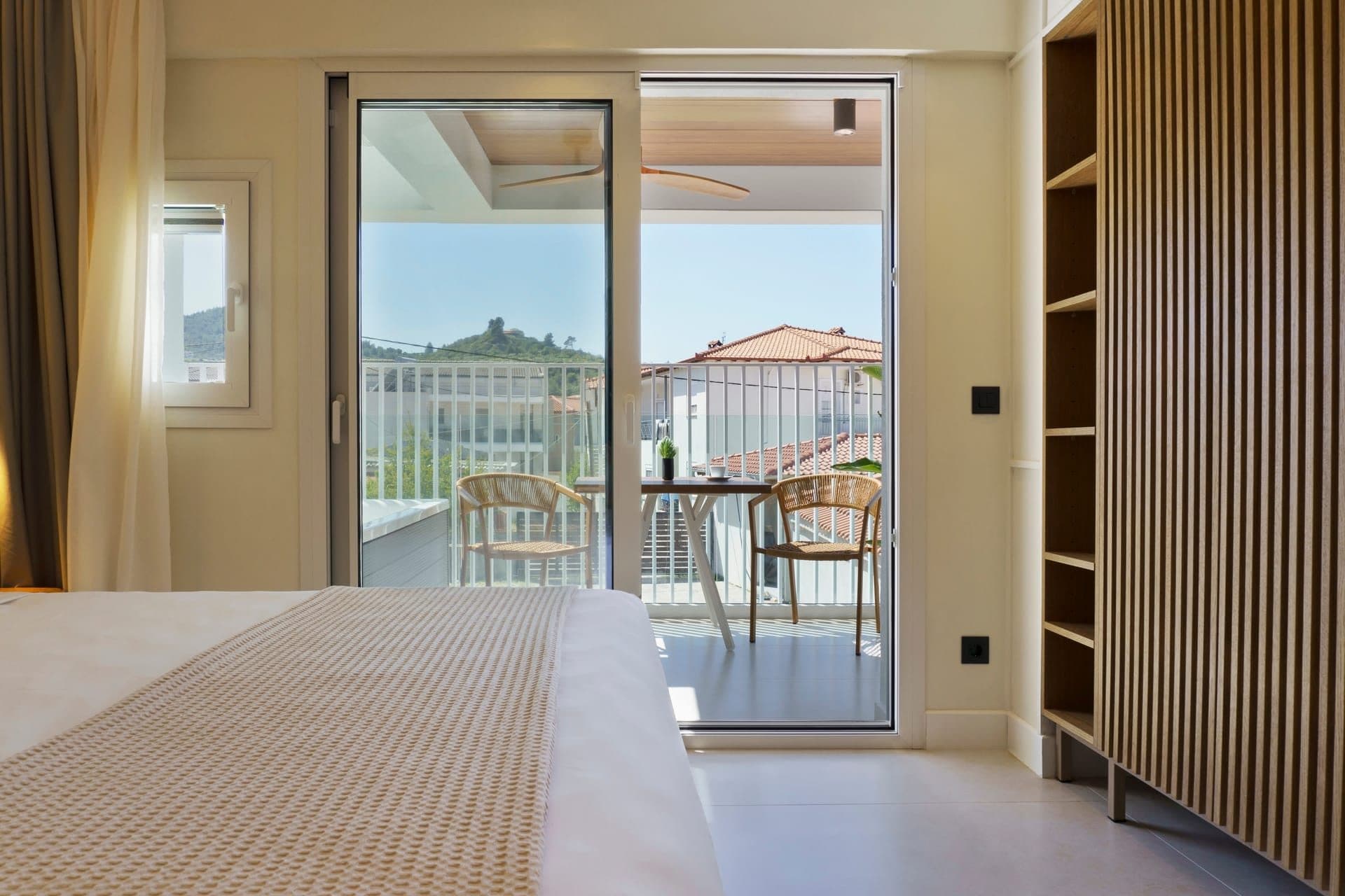 Junior Suite with Jacuzzi, Pefkochori – photo 11 of 25