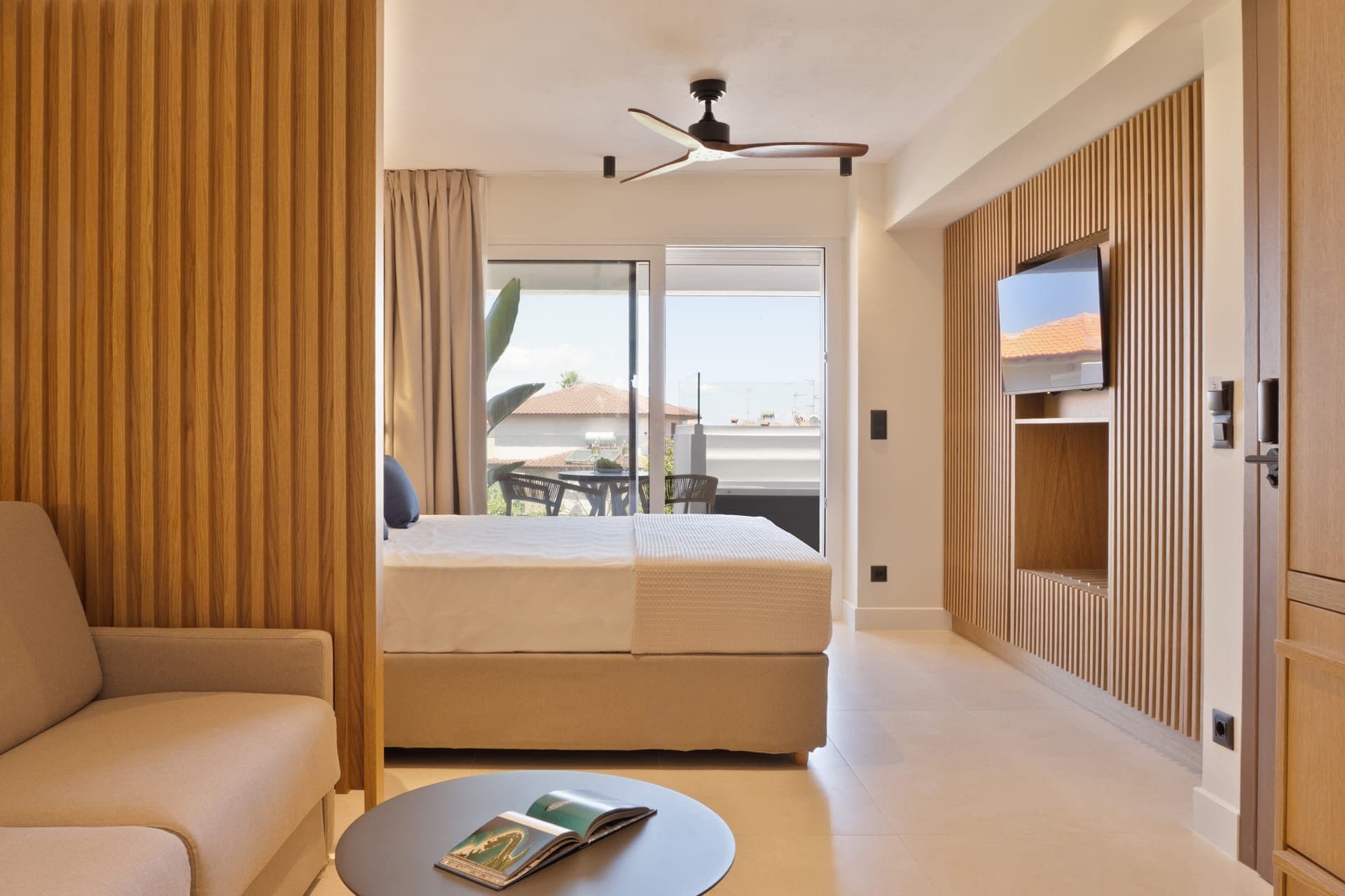 Junior Suite with Jacuzzi, Pefkochori – photo 21 of 25