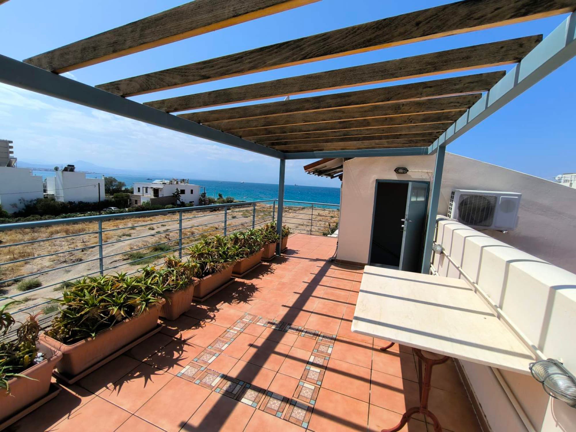 Three-Bedroom Maisonette for Sale in Loutraki, Corinthia - 180 m², Loutraki – photo 2 of 40