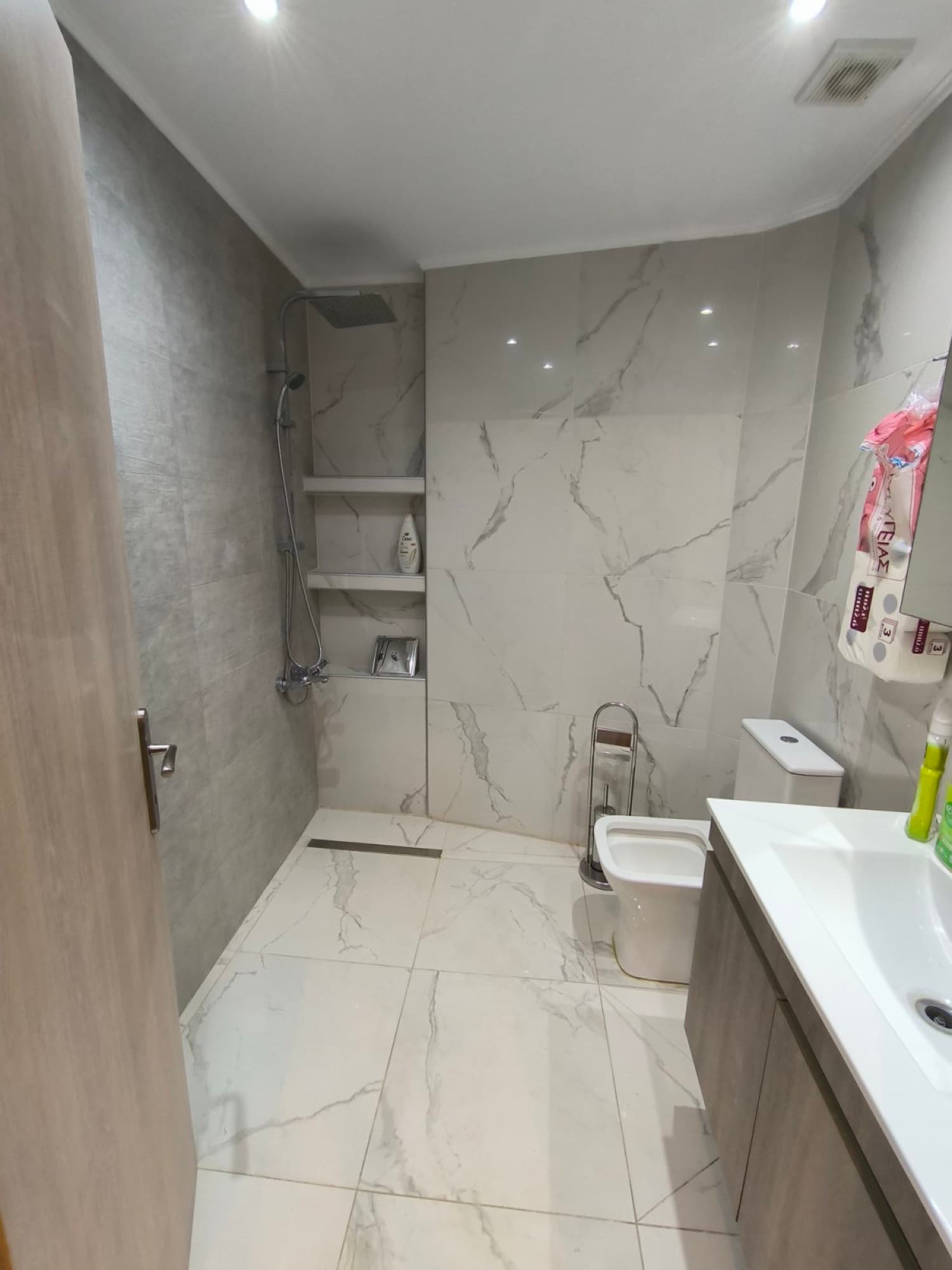 113 m² Renovated Two-Bedroom Apartment for Sale in Thessaloniki, Thessaloniki – photo 2 of 16