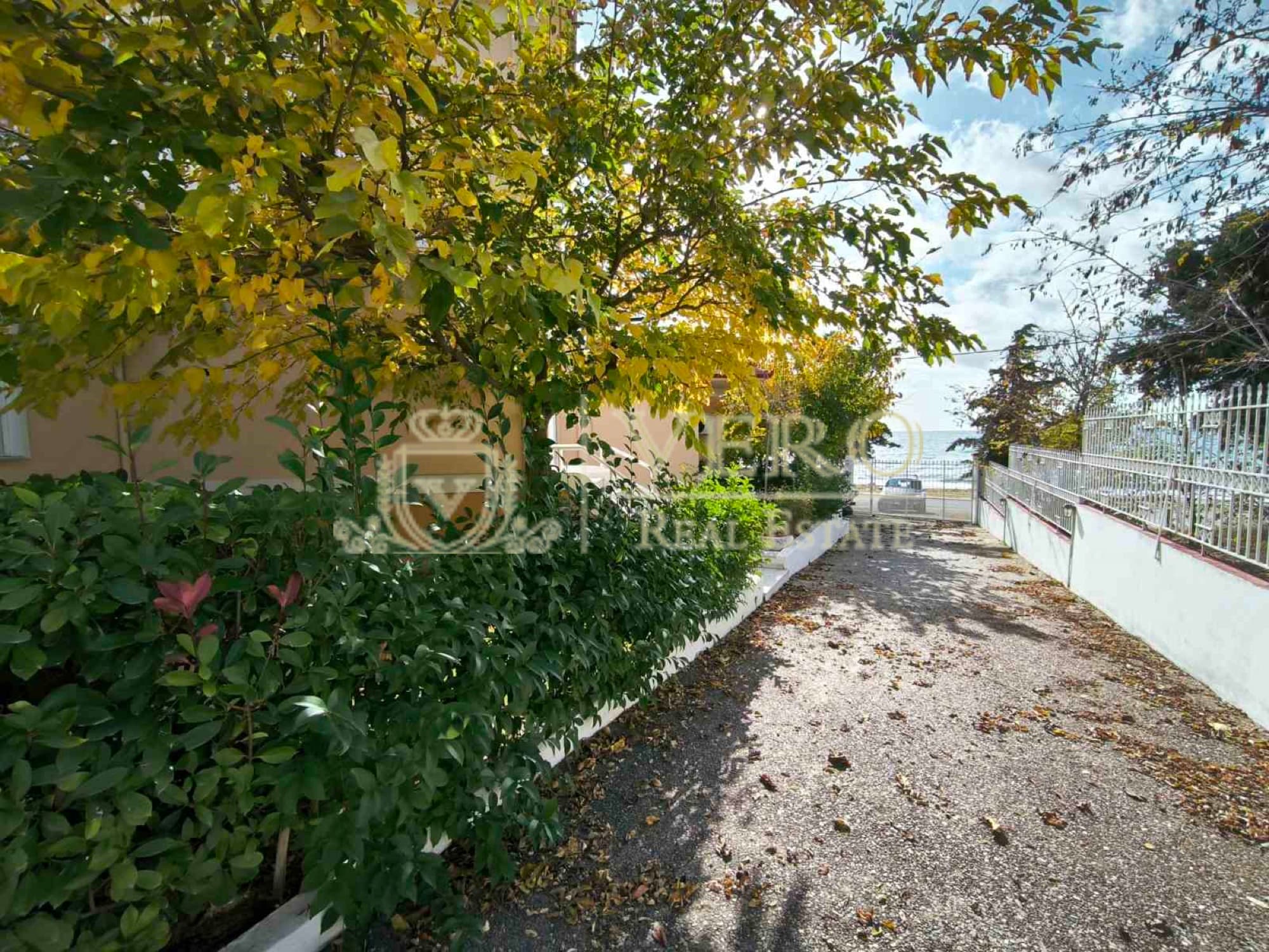320 m² Apartment Complex for Sale in Nea Kallikratia, Halkidiki, Nea Kallikratia – photo 16 of 40