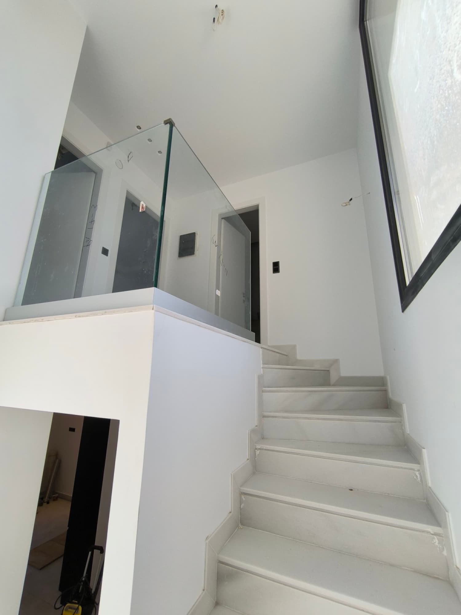 160 m² Four-Bedroom Maisonette for Sale in Pefkochori, Halkidiki, Pefkochori – photo 15 of 33