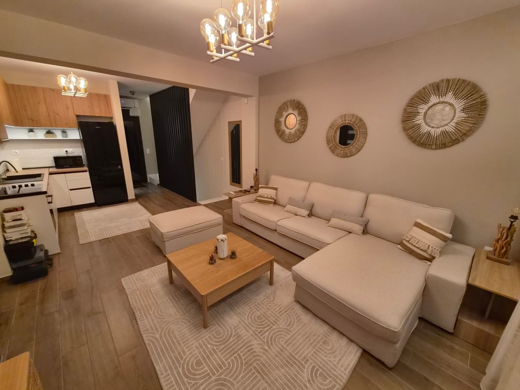Four-Bedroom Stone-Built Maisonette for Sale in Pefkochori, Halkidiki, Pefkochori – photo 19 of 31