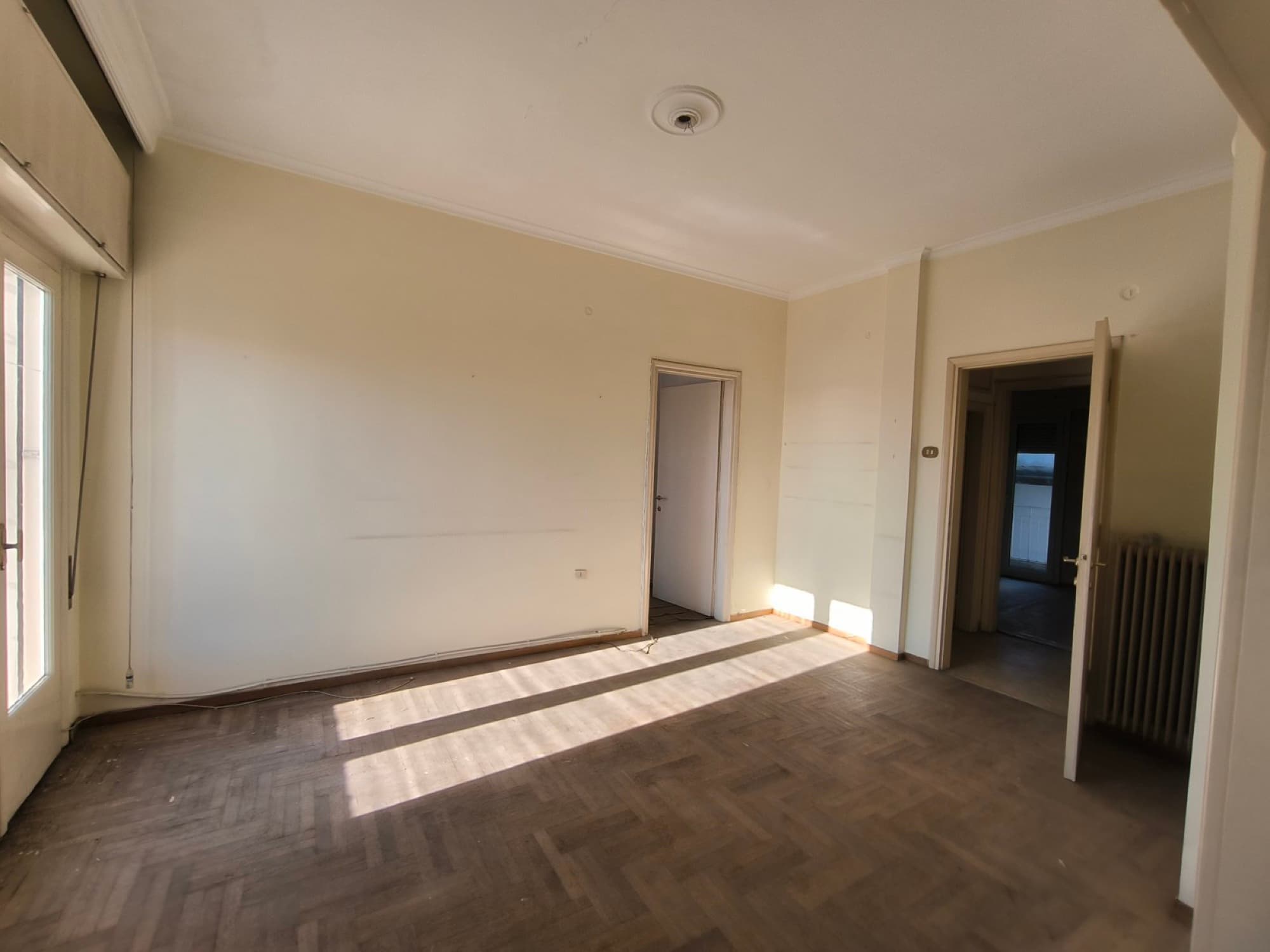 100 m² Three-Bedroom Penthouse for Sale in Central Thessaloniki, Thessaloniki – photo 2 of 27