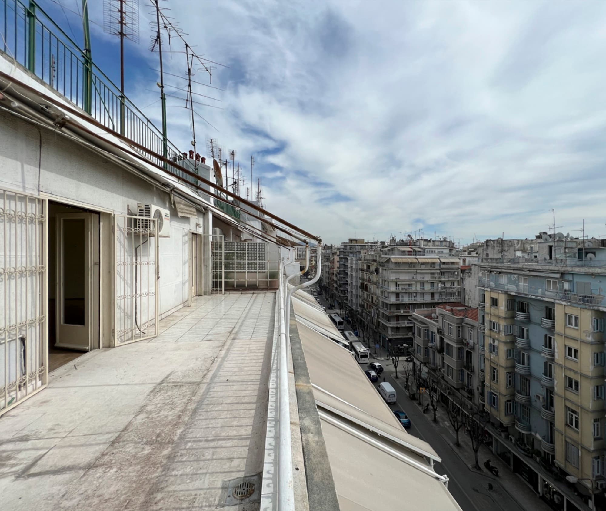 100 m² Three-Bedroom Penthouse for Sale in Central Thessaloniki, Thessaloniki – photo 24 of 27