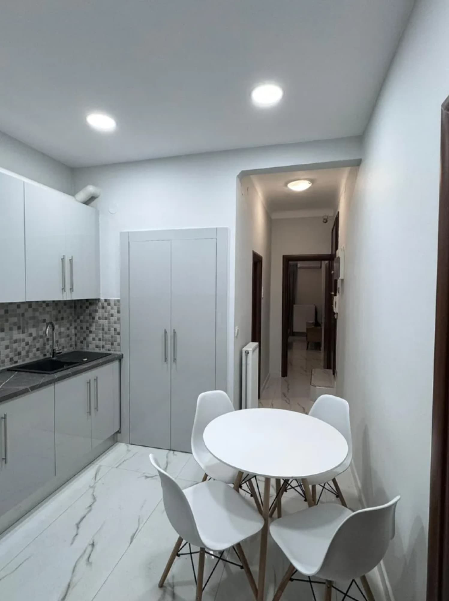 Two-Bedroom Apartment for Sale in Kamara, Thessaloniki, Thessaloniki – photo 6 of 40