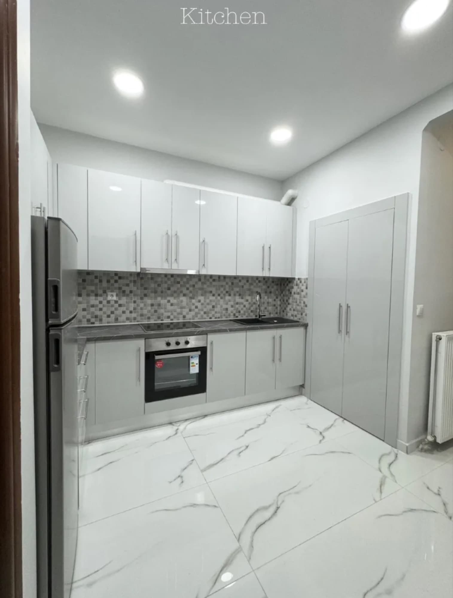 Two-Bedroom Apartment for Sale in Kamara, Thessaloniki, Thessaloniki – photo 15 of 40