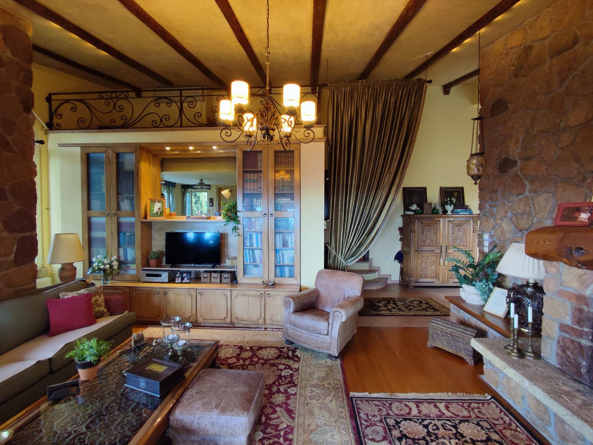 315 m² Four-Bedroom Apartment with Attic for Sale in Panorama, Thessaloniki, Panorama – photo 16 of 34