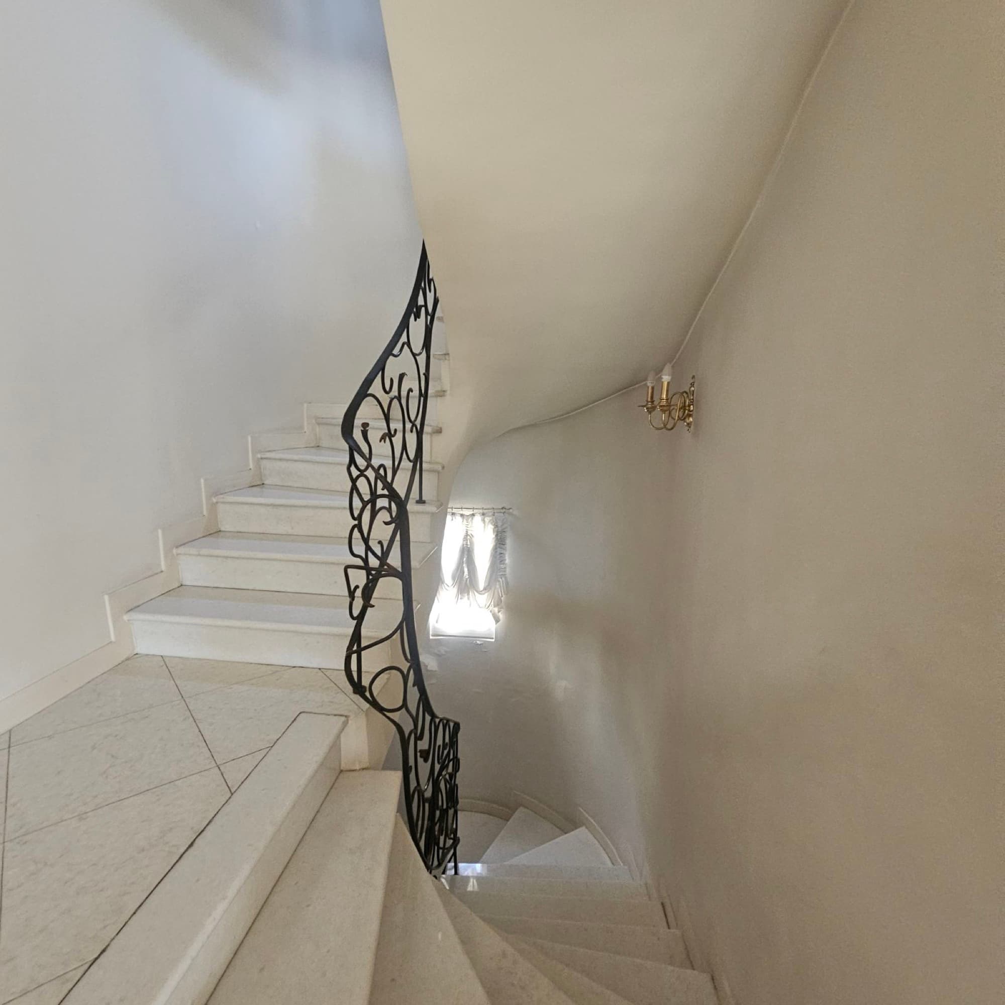 Five-Bedroom Detached House for Sale in Perea, Thessaloniki - 400 m², Peraia – photo 33 of 40