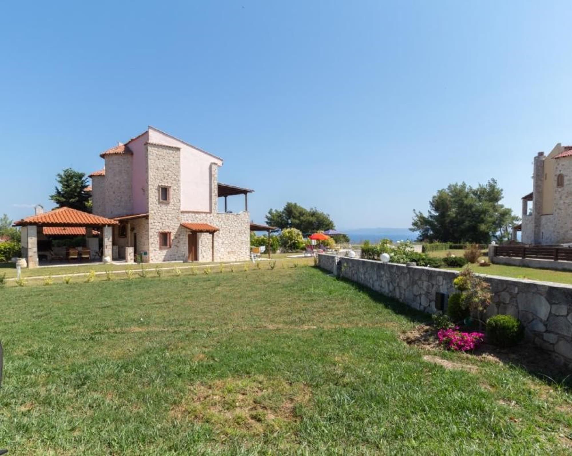 Three-Bedroom Sea-View Maisonette for Sale in Afytos, Halkidiki, Afytos – photo 24 of 27