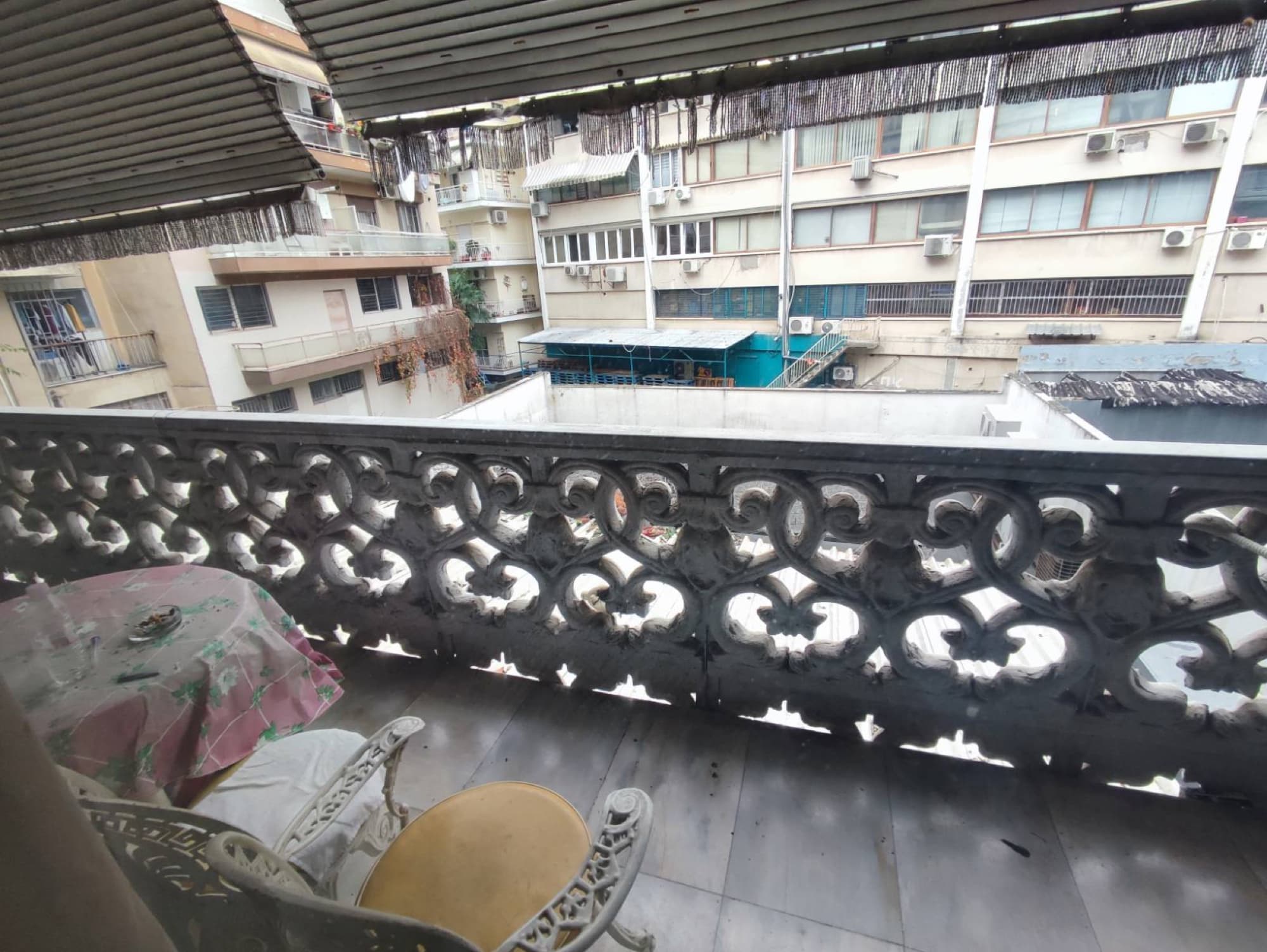 Four-Bedroom 300 m² Apartment for Sale in Analipsi, Thessaloniki, Thessaloniki – photo 4 of 9