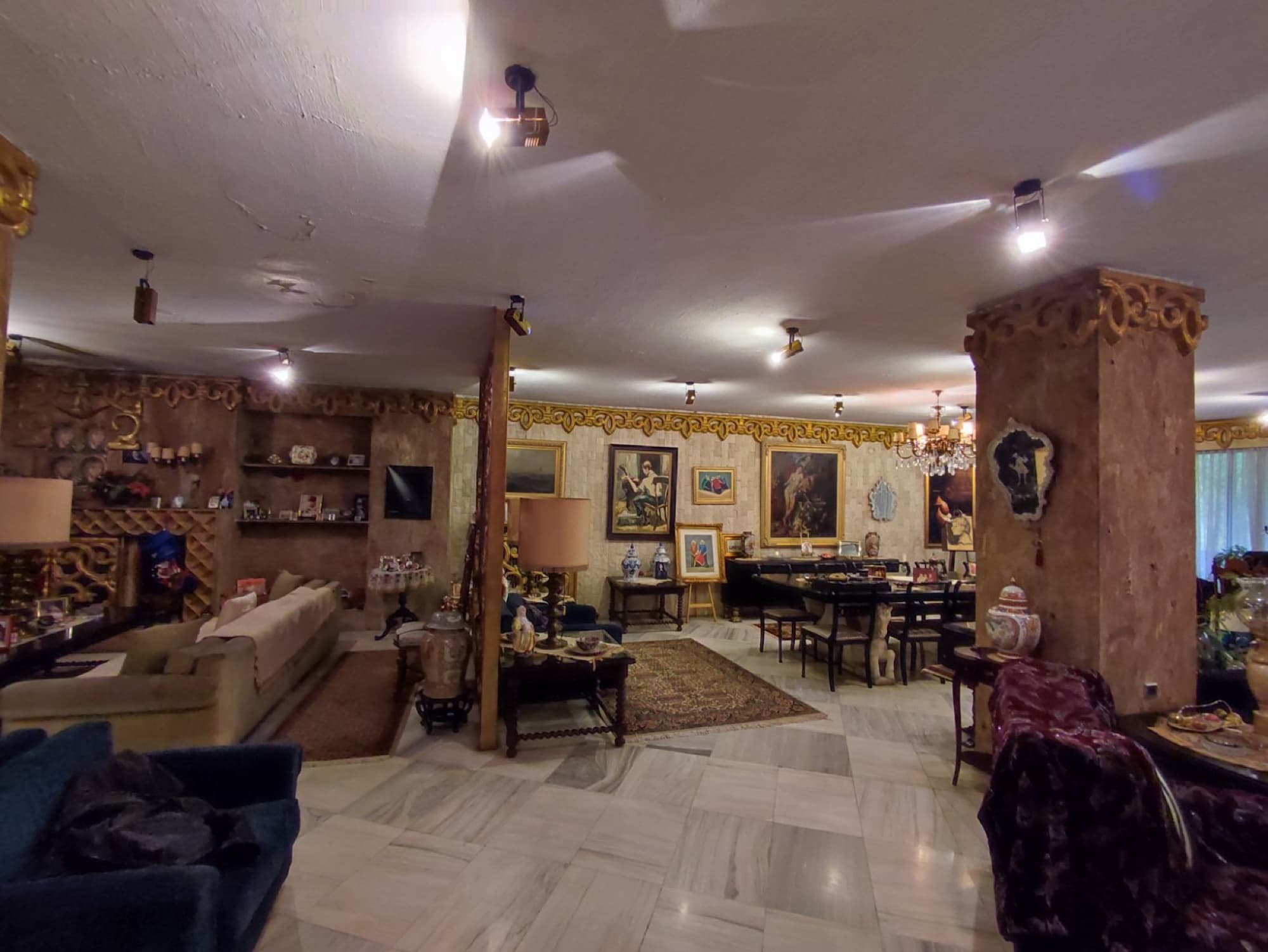 Four-Bedroom 300 m² Apartment for Sale in Analipsi, Thessaloniki, Thessaloniki – photo 8 of 9