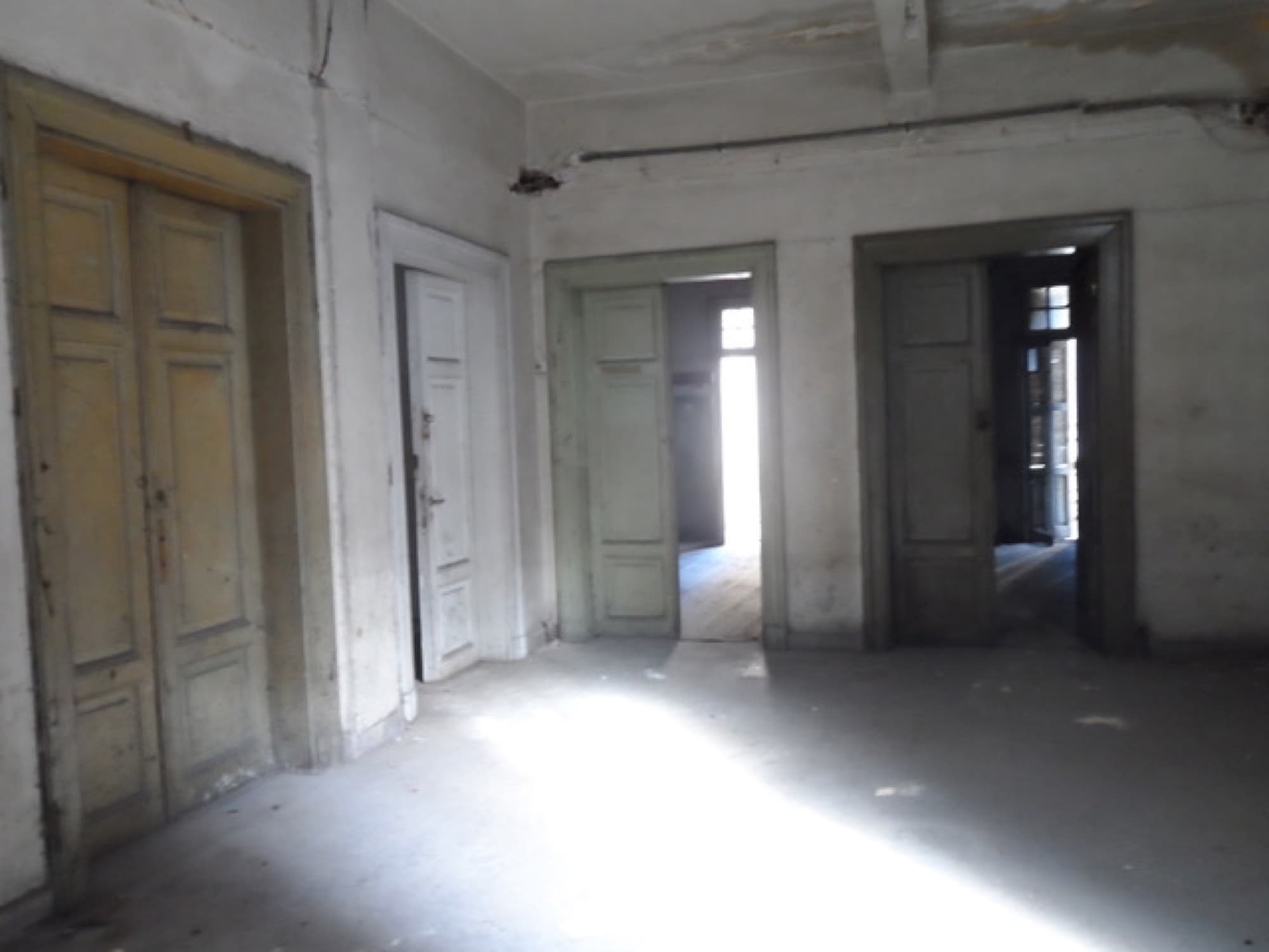 1,410 m² Listed Neoclassical Building for Sale in Central Thessaloniki, Thessaloniki – photo 4 of 20