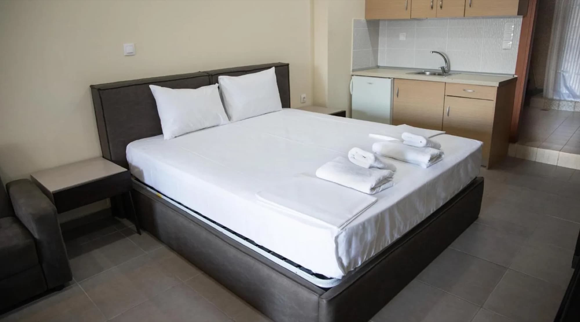 1,050 m² Apartment Complex for Sale in Kriopighi, Halkidiki, Kriopighi – photo 6 of 11