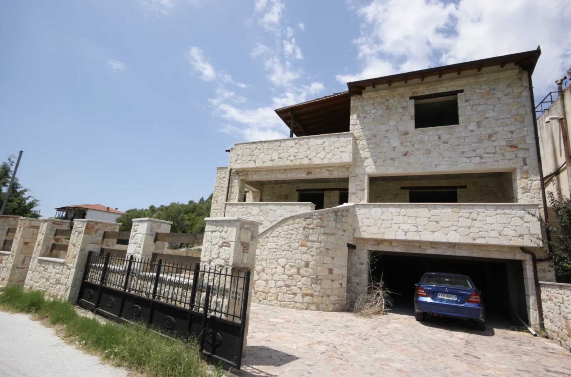 Unfinished 370 m² Three-Storey House for Sale in Toroni, Halkidiki, Toroni – photo 6 of 19