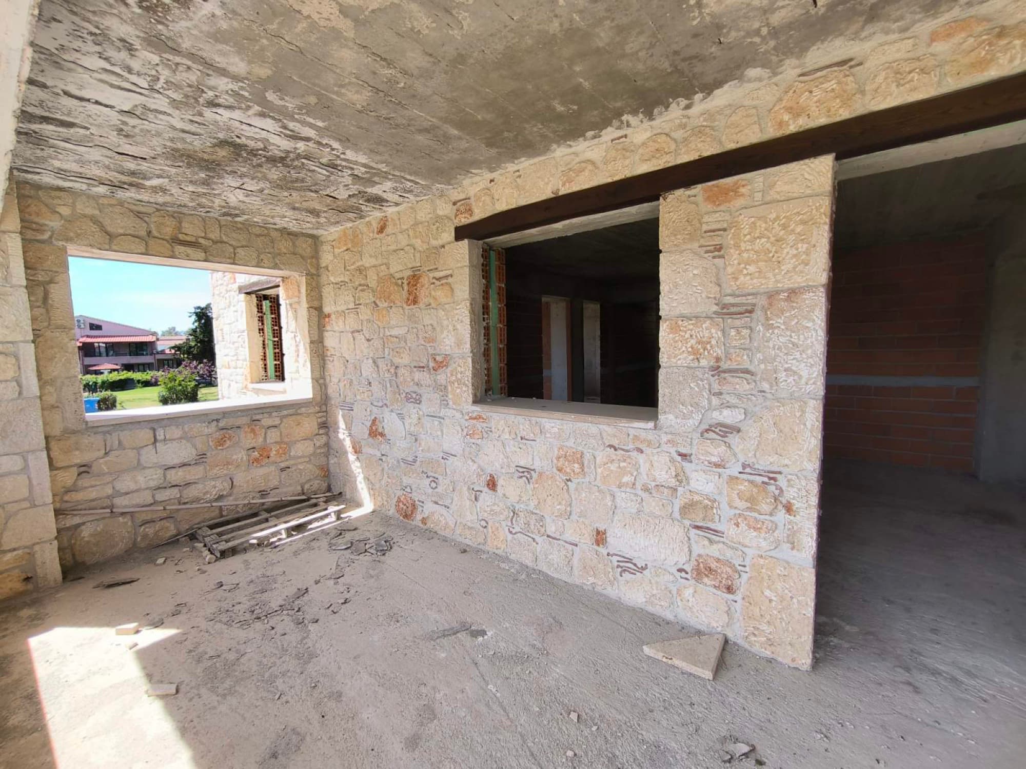Unfinished 370 m² Three-Storey House for Sale in Toroni, Halkidiki, Toroni – photo 15 of 19