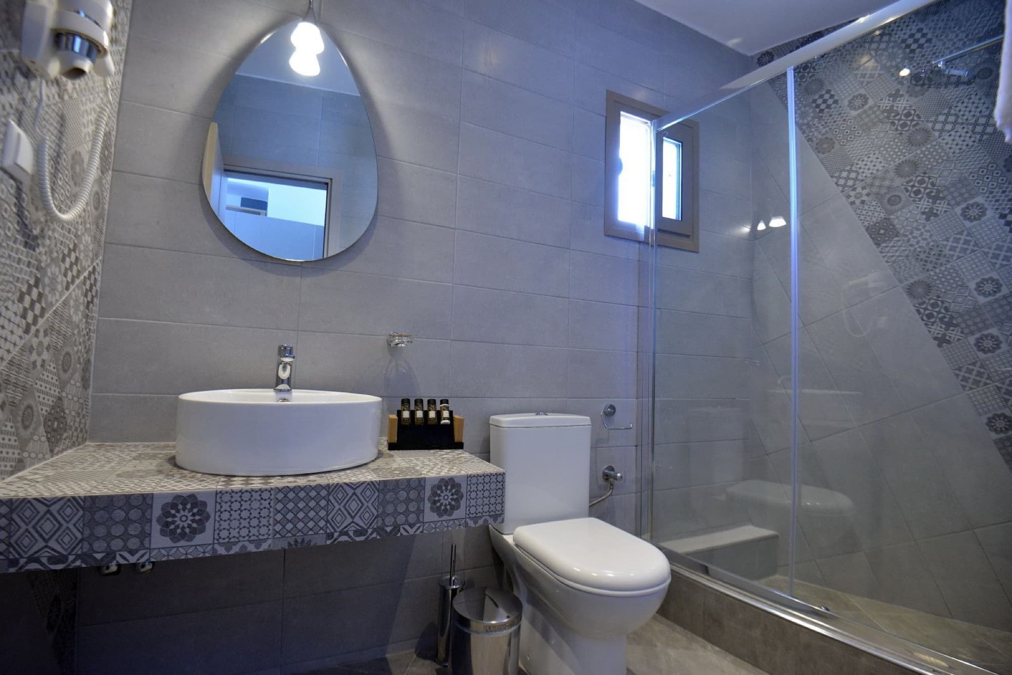 13-Room Sea-View Hotel for Sale in Neos Marmaras, Sithonia, Neos Marmaras – photo 4 of 26
