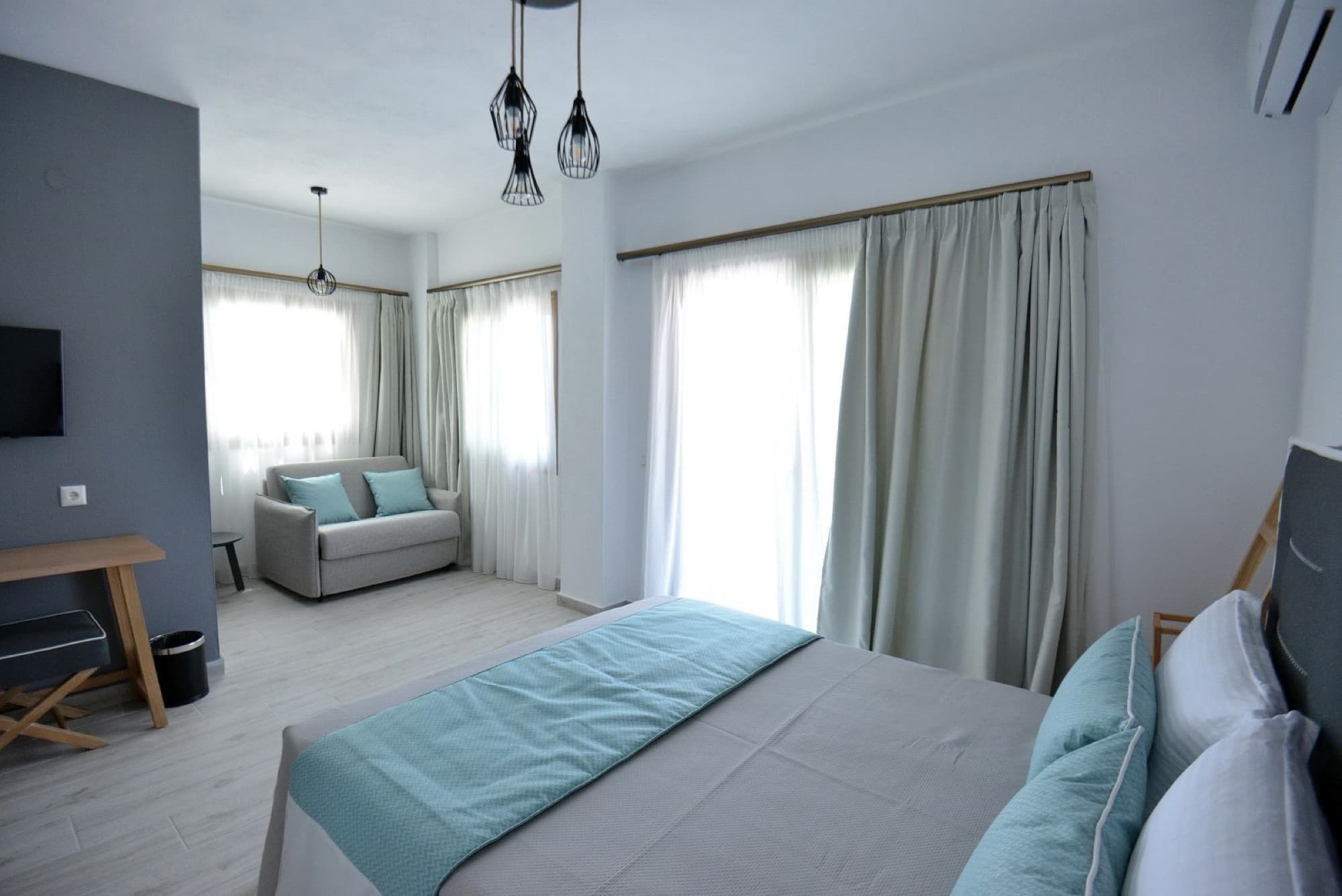13-Room Sea-View Hotel for Sale in Neos Marmaras, Sithonia, Neos Marmaras – photo 5 of 26