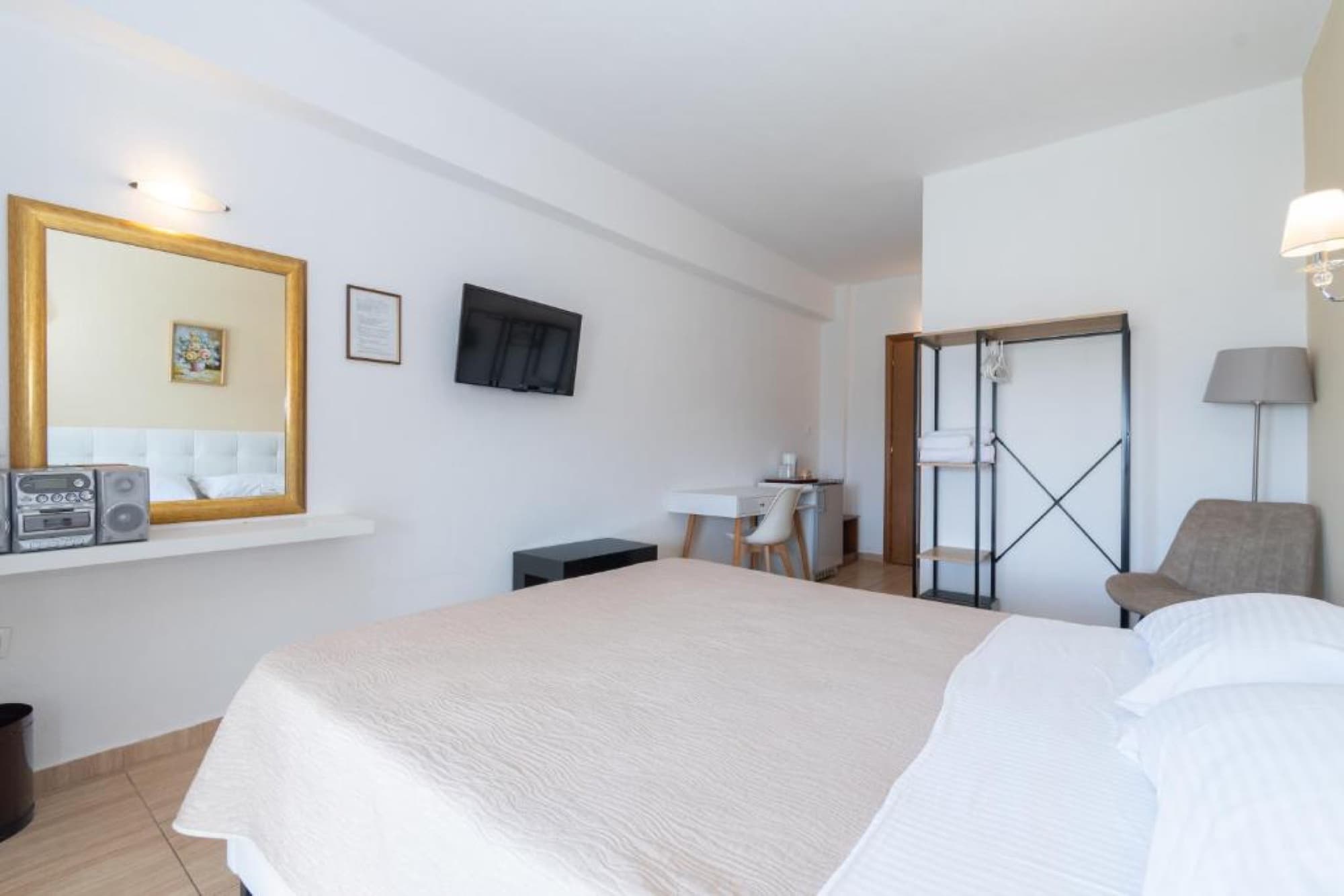 26-Room Hotel for Sale in Sithonia, Halkidiki - 1,265 m², Paradisos – photo 2 of 18