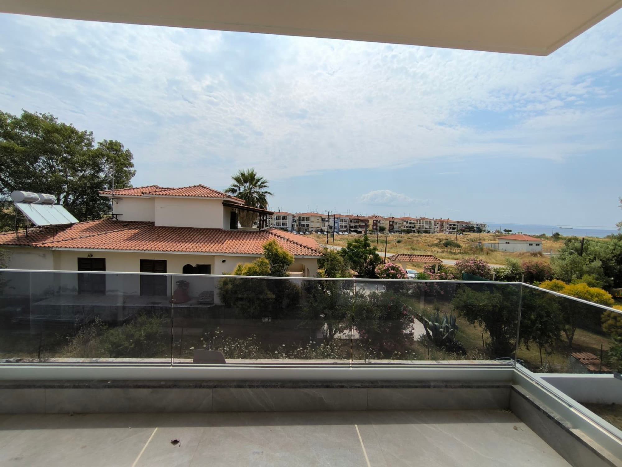 Two-Bedroom Sea-View Maisonette for Sale in Moudania, Halkidiki, Paralia Dionisiou – photo 3 of 17