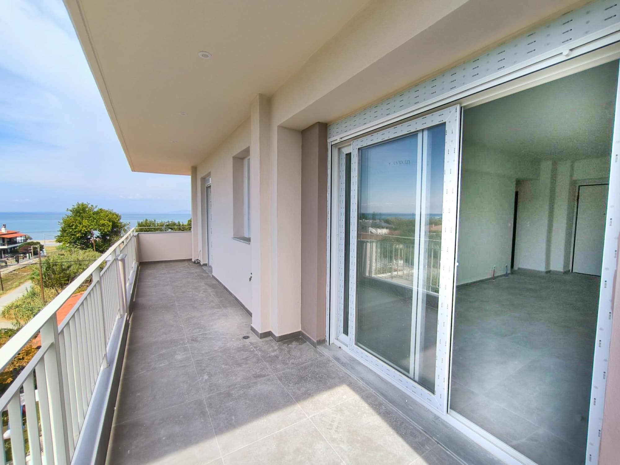 Two-Bedroom Sea-View Apartment for Sale in Nei Epivates, Thermaikos, Neoi Epivates – photo 13 of 17