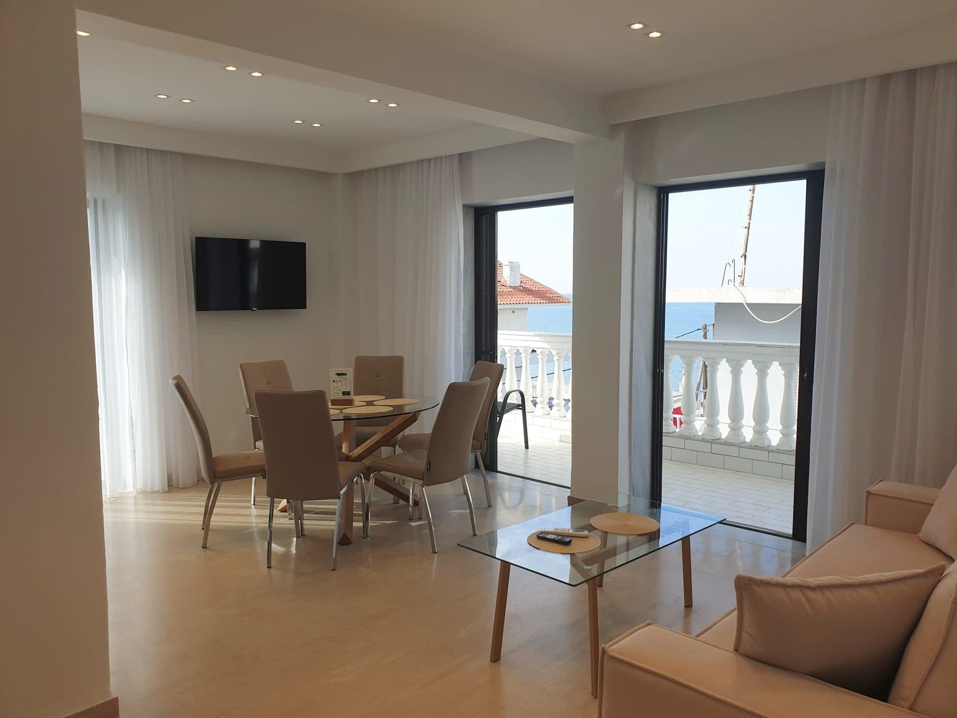 Eantos Studios & Suites, Perea – photo 8 of 13