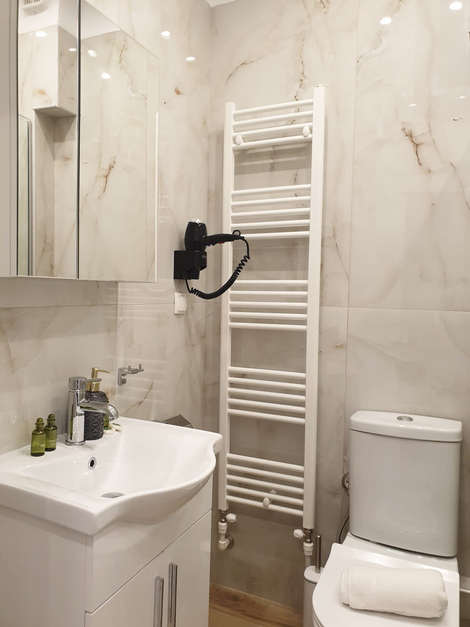 One Bedroom Apartment Perea, Perea – photo 13 of 14