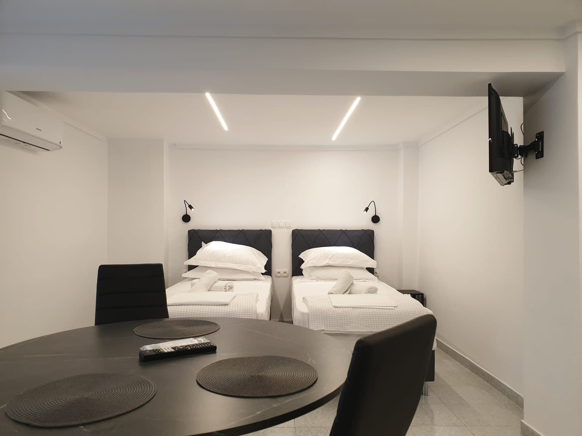 Standard Semi-Basement Studio, Perea – photo 6 of 7