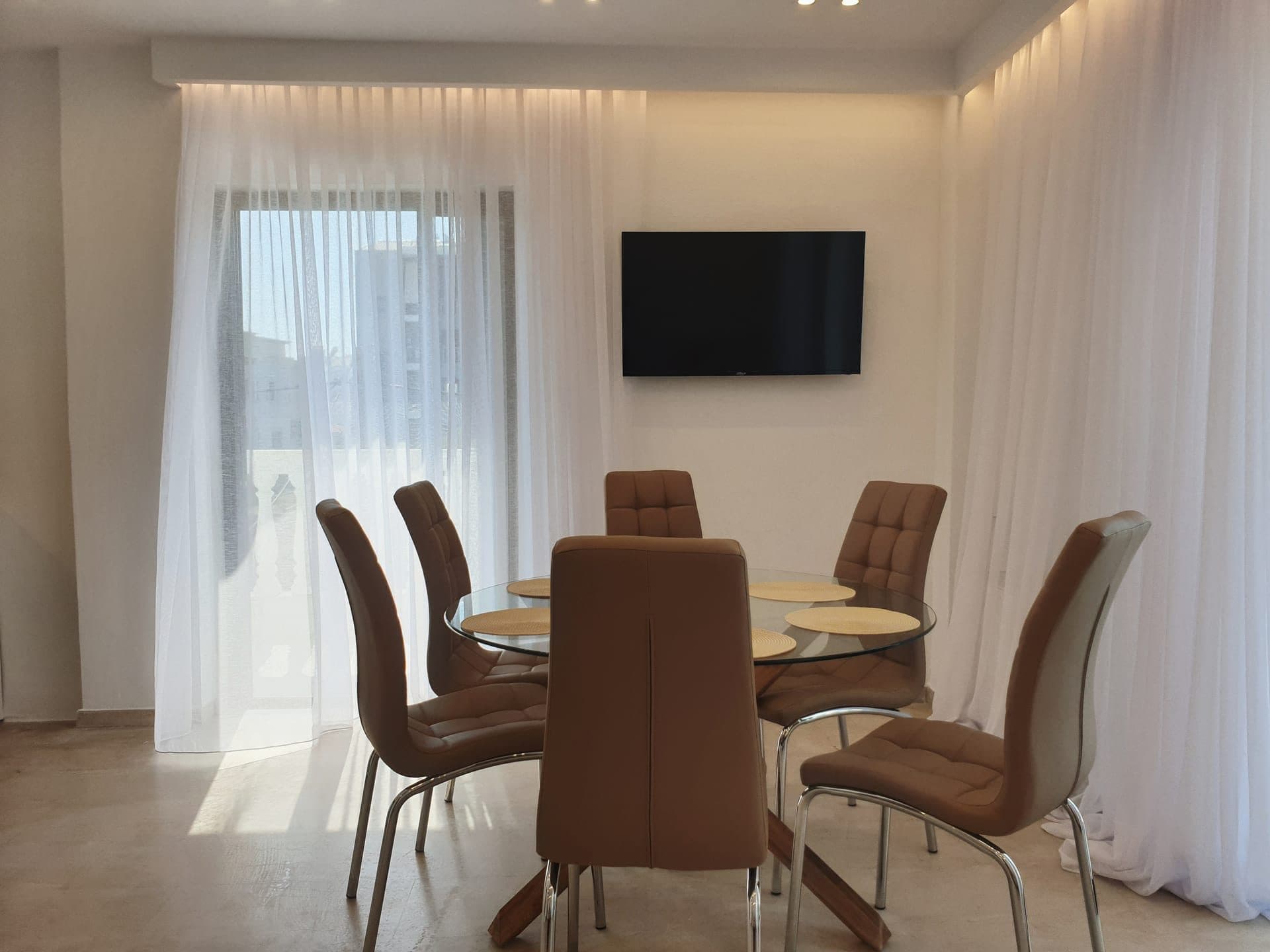 Two-Bedroom Apartment, Perea – photo 17 of 22