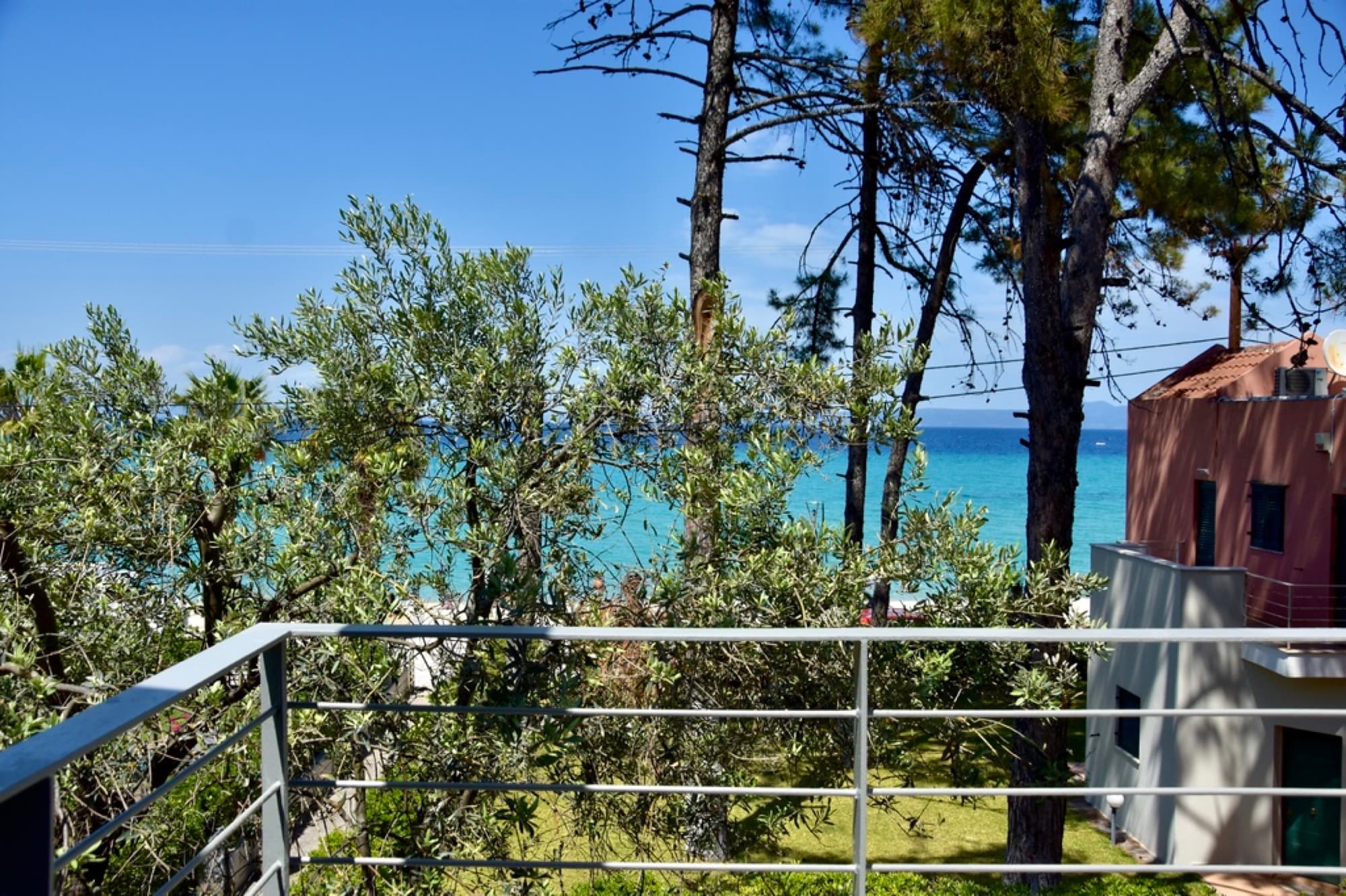Four-Bedroom Sea-View Maisonette for Sale in Pefkochori, Halkidiki, Pefkochori – photo 26 of 31