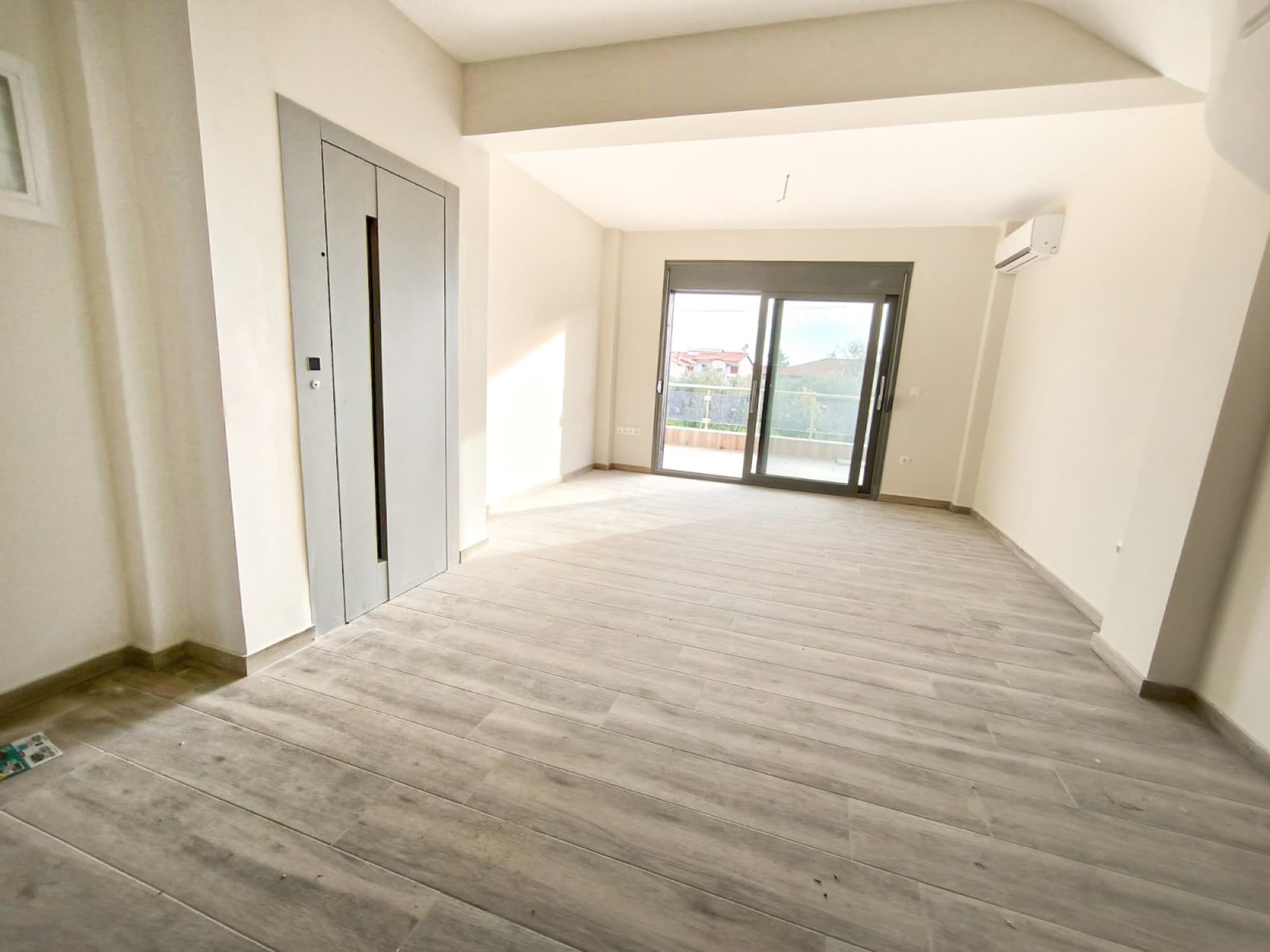 Three-Bedroom Maisonette for Sale in Kalyves Polygyrou, Halkidiki, Kalyves Polygyrou – photo 11 of 27