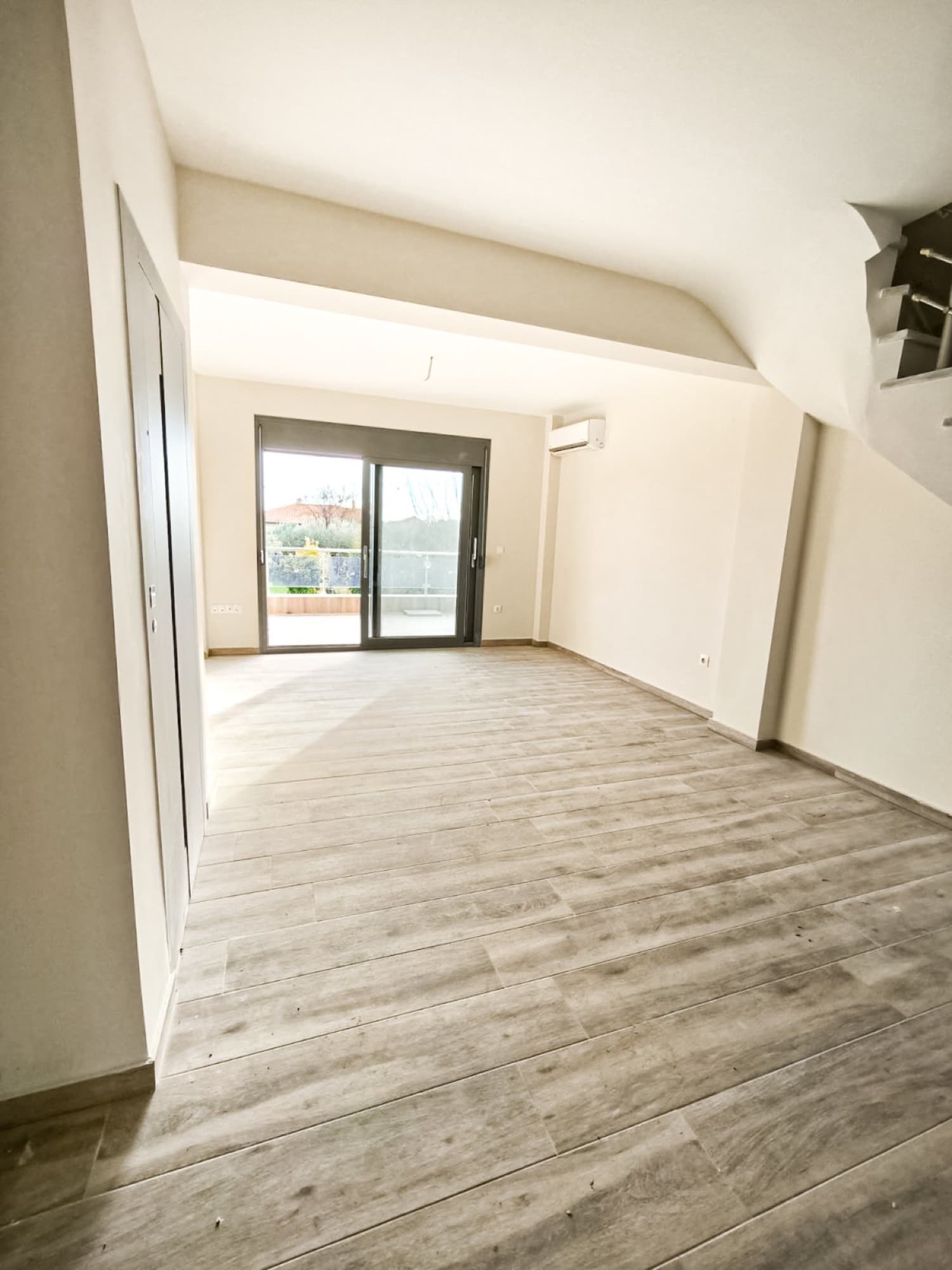 Three-Bedroom Maisonette for Sale in Kalyves Polygyrou, Halkidiki, Kalyves Polygyrou – photo 17 of 27