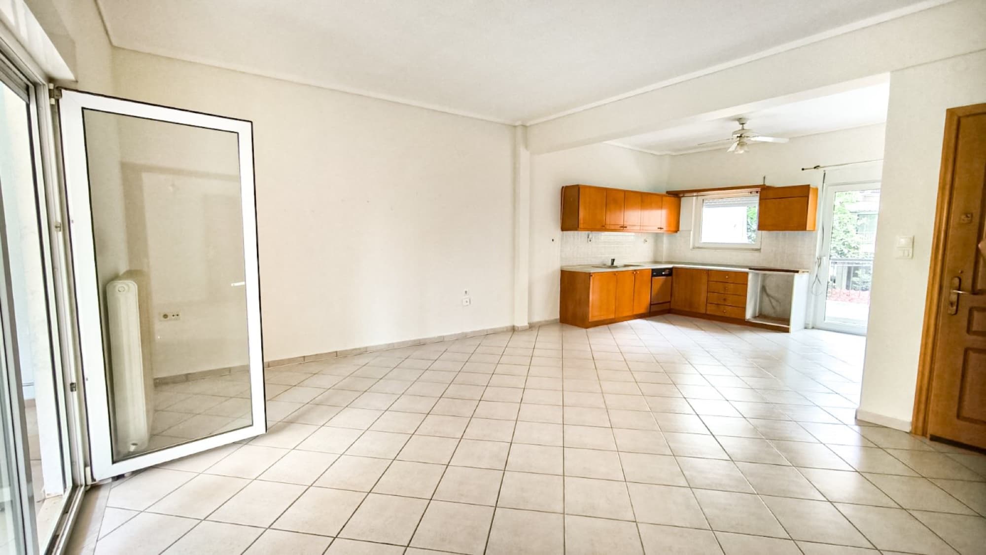 104 m² Three-Bedroom Apartment for Sale in Kalamaria, Thessaloniki, Kalamaria Municipality – photo 19 of 36