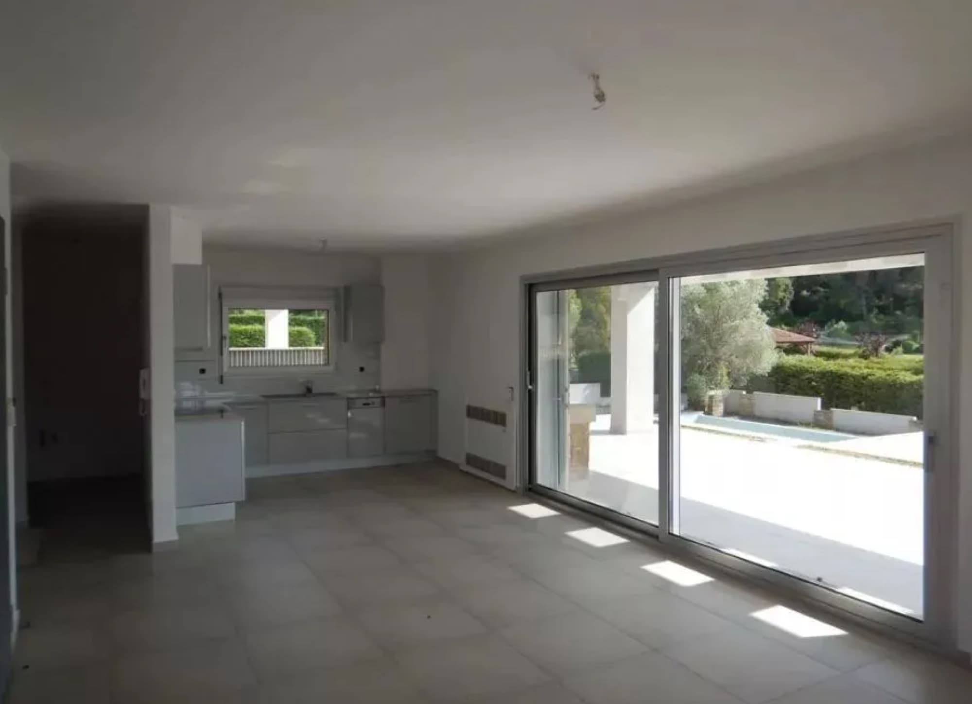 180 m² Four-Bedroom Villa with Pool for Sale in Sani, Halkidiki, Sane – photo 28 of 37