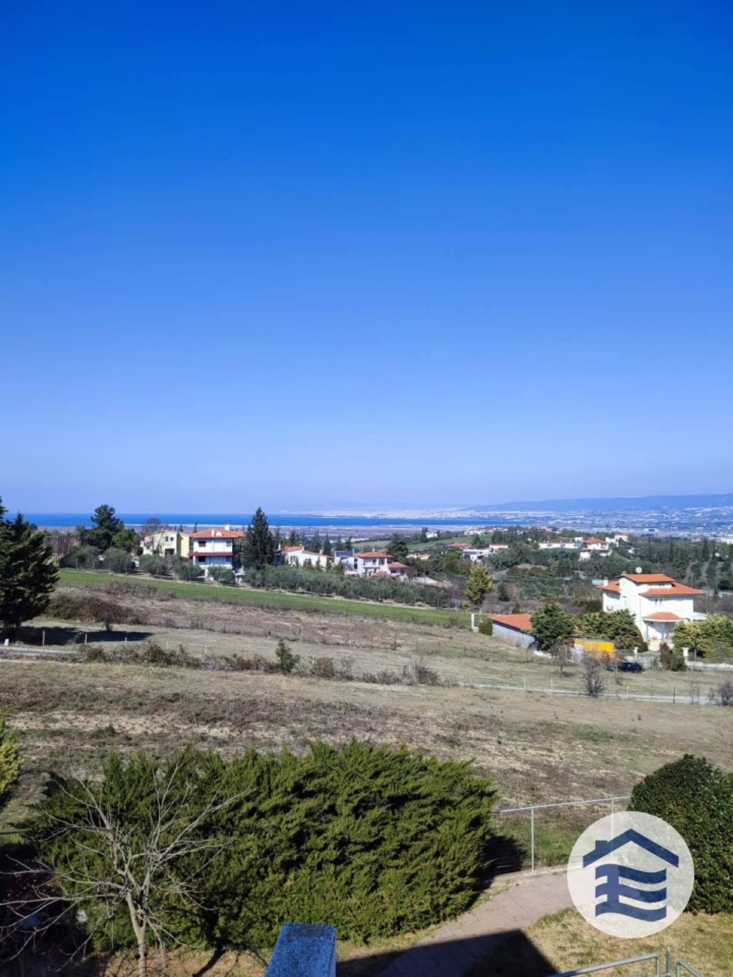 310 m² Five-Bedroom Villa for Sale in Trilofo, Thessaloniki, Trilofo – photo 2 of 36