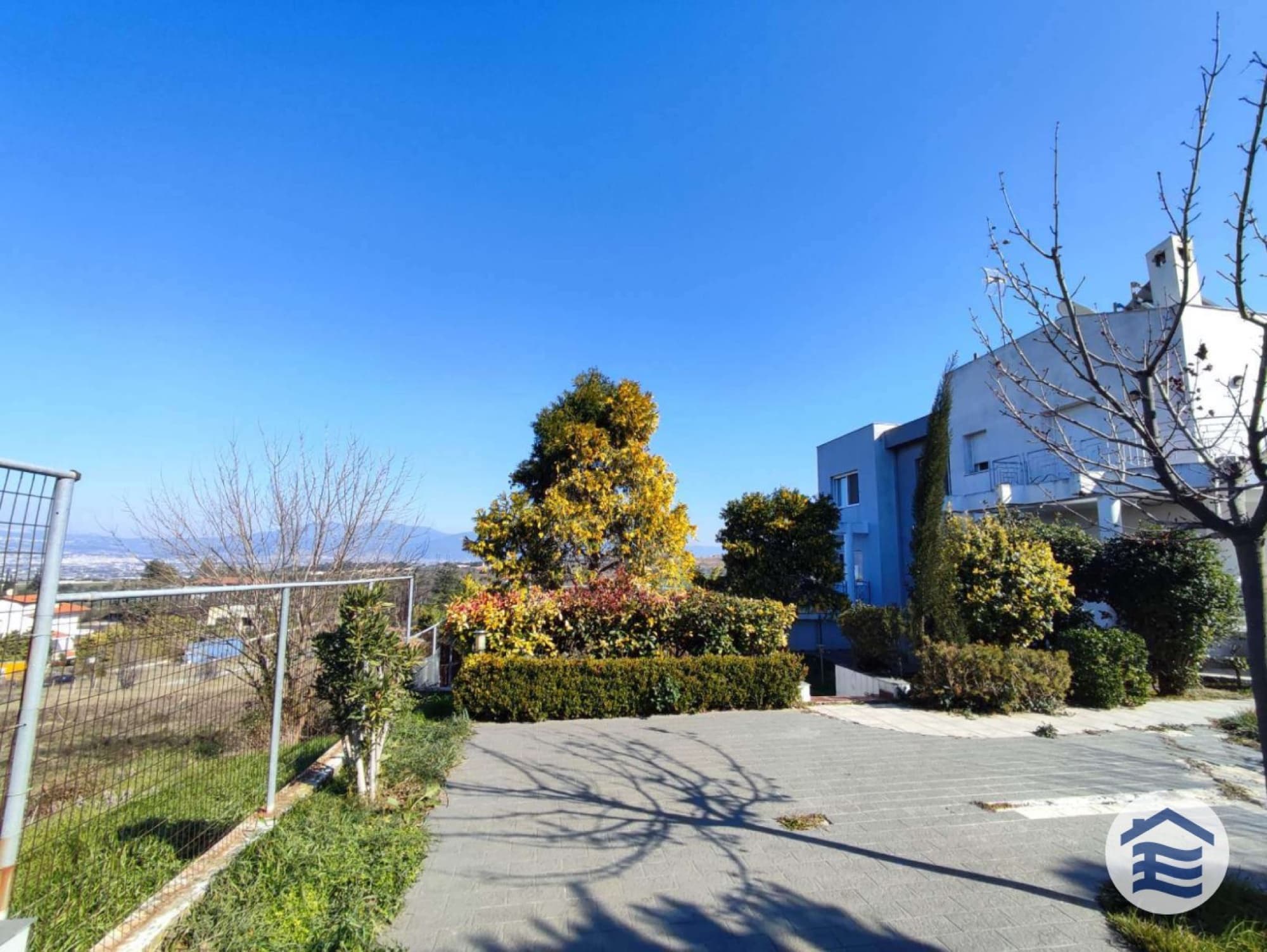 310 m² Five-Bedroom Villa for Sale in Trilofo, Thessaloniki, Trilofo – photo 27 of 36