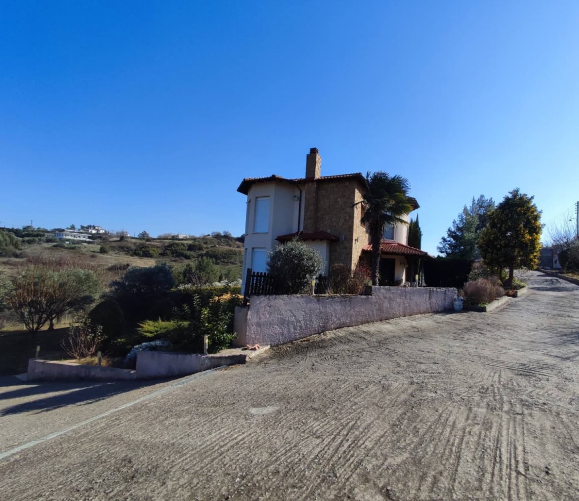 380 m² Four-Bedroom Villa for Sale in Trilofo, Trilofo – photo 3 of 27
