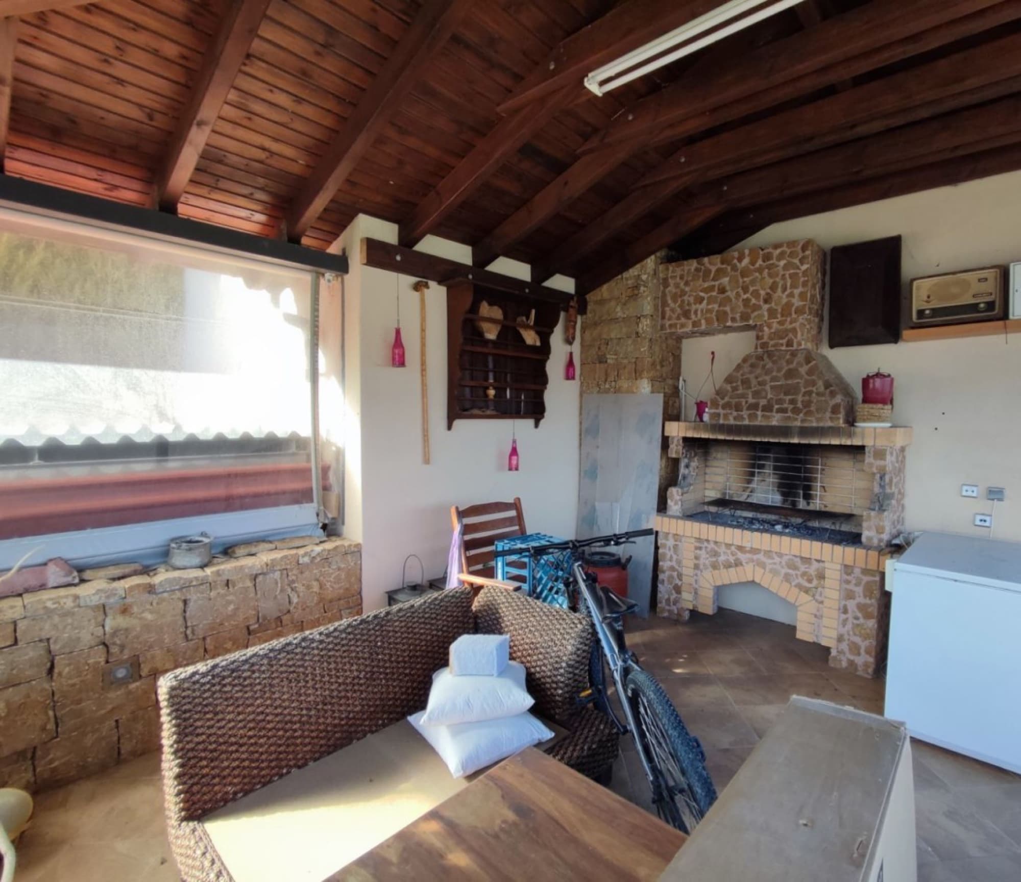 380 m² Four-Bedroom Villa for Sale in Trilofo, Trilofo – photo 5 of 27